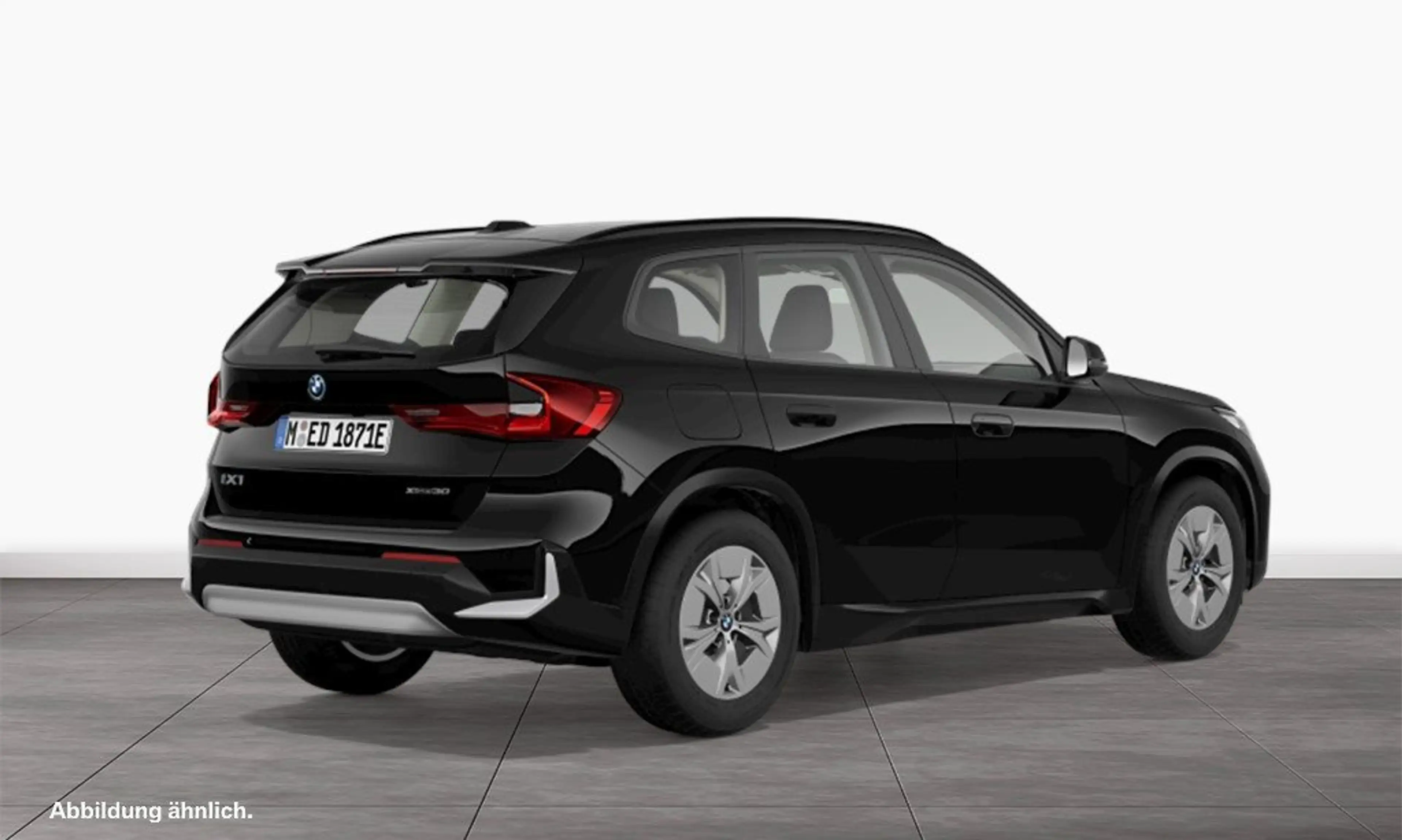 BMW iX1 xDrive30 — photo 2