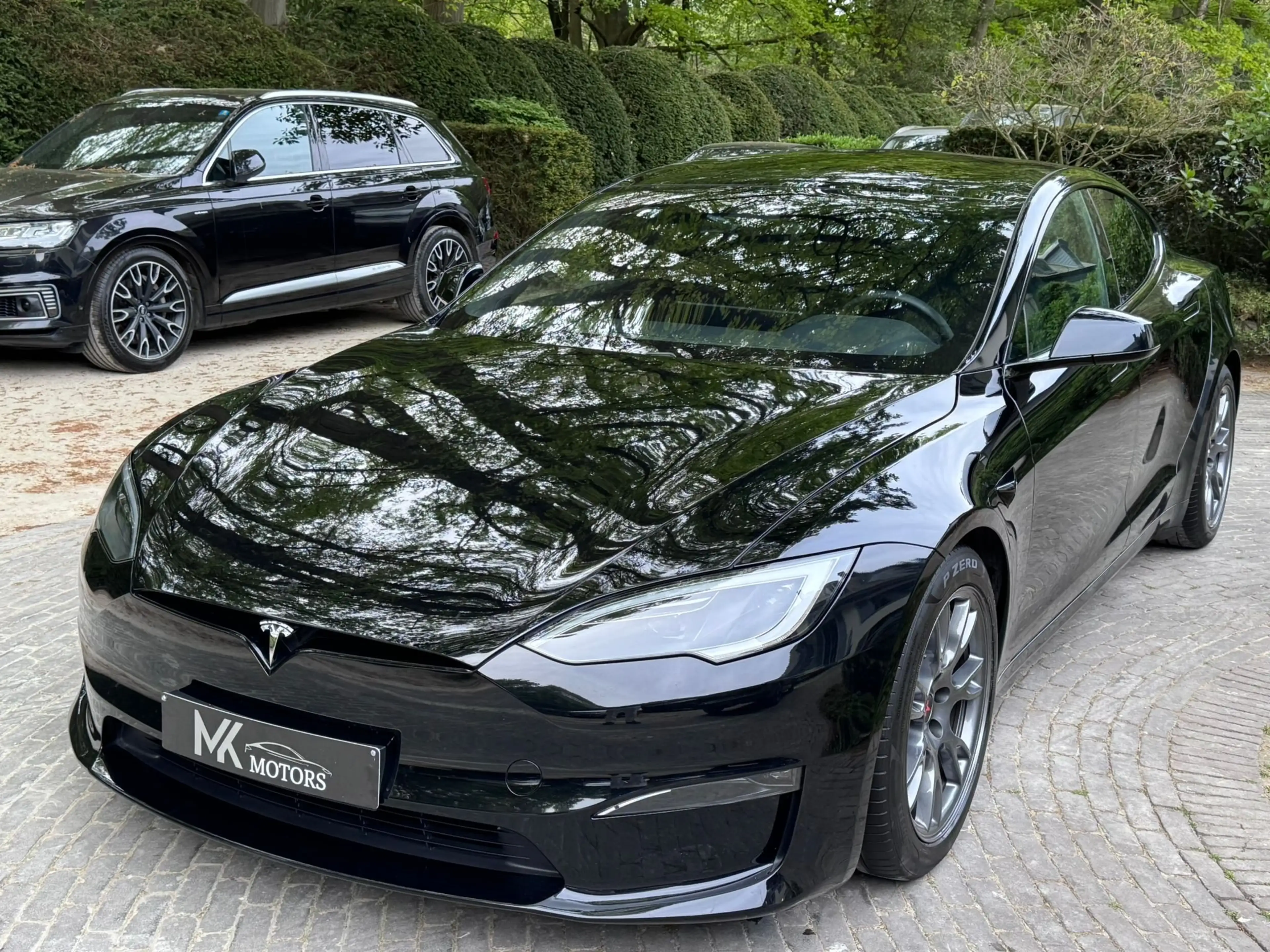 Tesla Model S PLAID / 1020HP / full black/1 owner/ premium