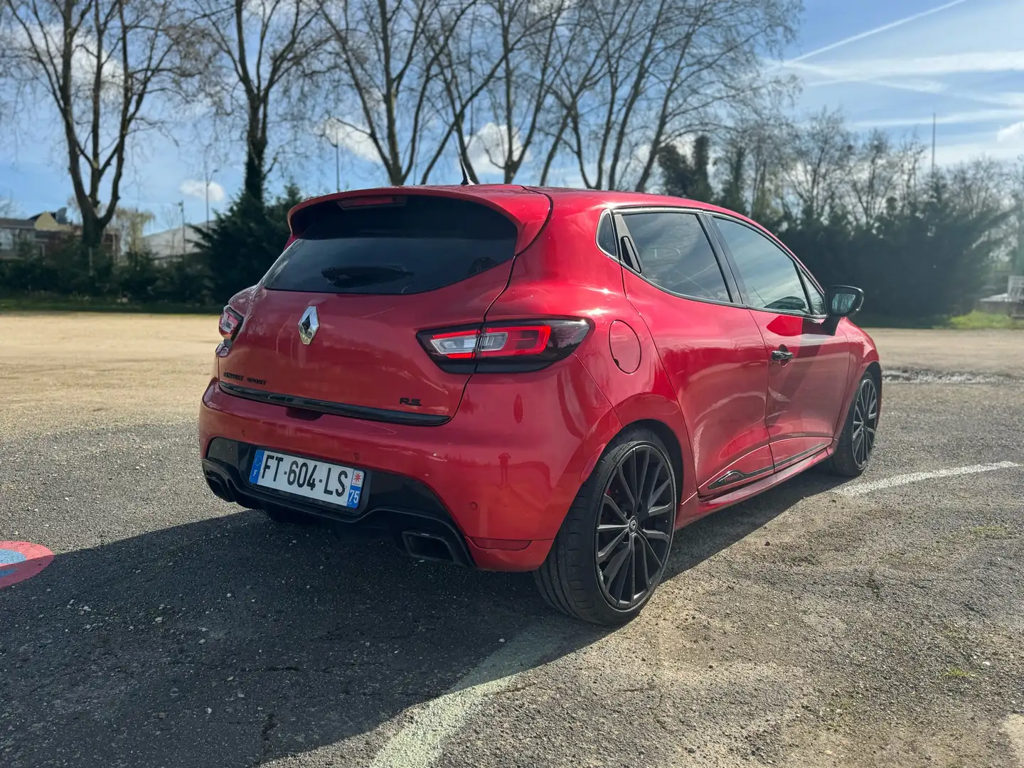 Renault Clio 1.6 Turbo 220 EDC RS Trophy Rouge - 2