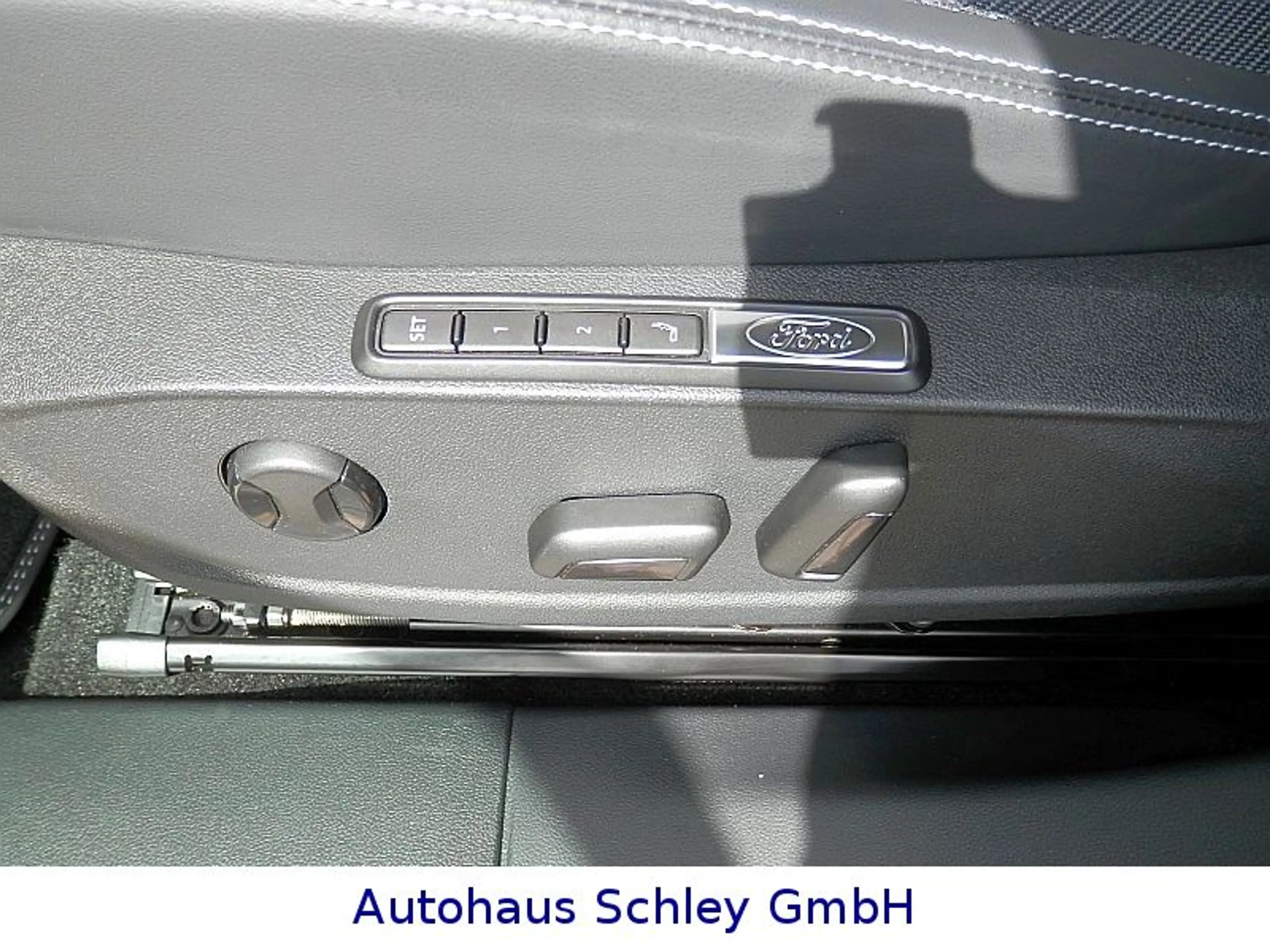 Ford Explorer RWD*Wärmepumpe*FahrAssPack* — photo 11