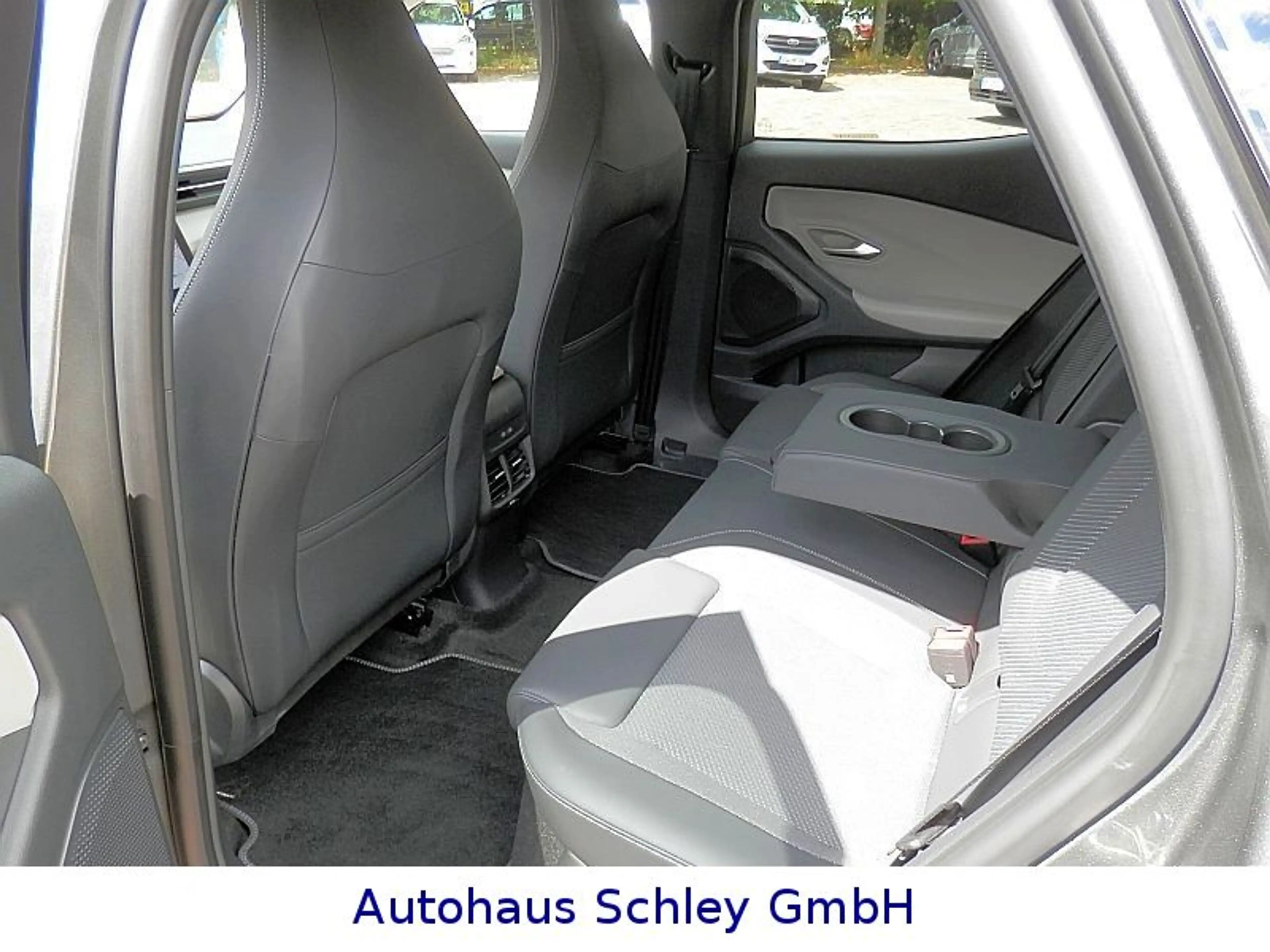 Ford Explorer RWD*Wärmepumpe*FahrAssPack* — photo 12