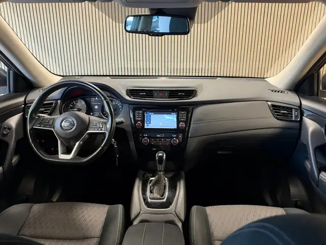 Nissan X-Trail view 21