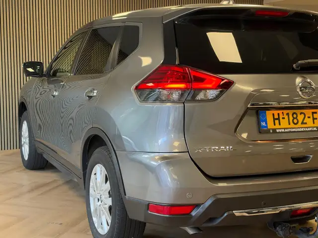Nissan X-Trail view 11