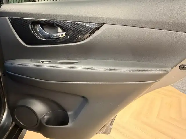 Nissan X-Trail view 17