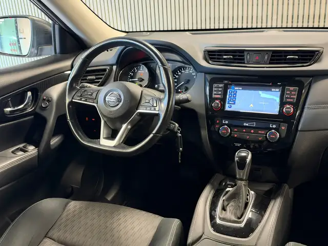 Nissan X-Trail view 22