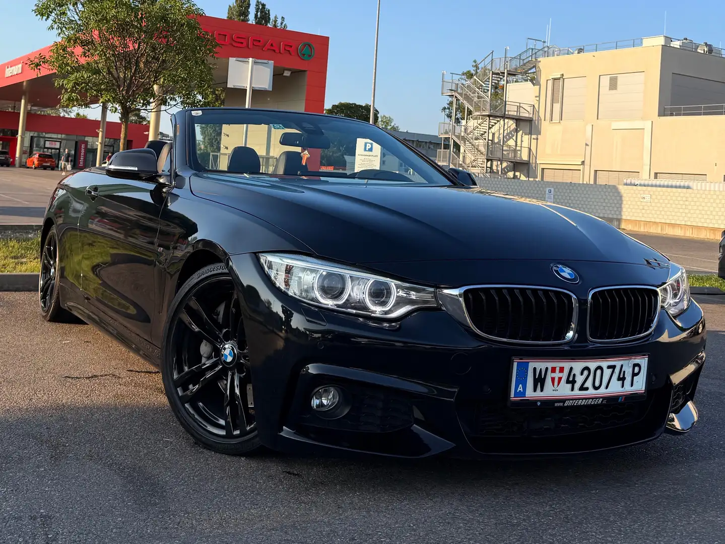 BMW 430 430d Cabrio M Sport Aut. M Sport Schwarz - 2