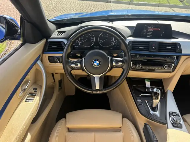 BMW 3 Series view 9
