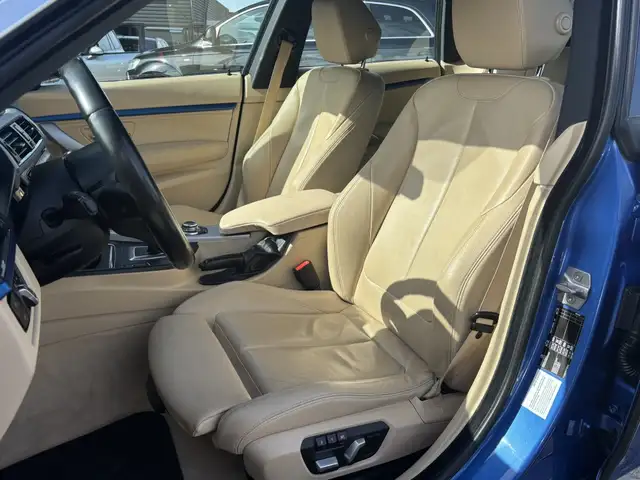 BMW 3 Series view 12