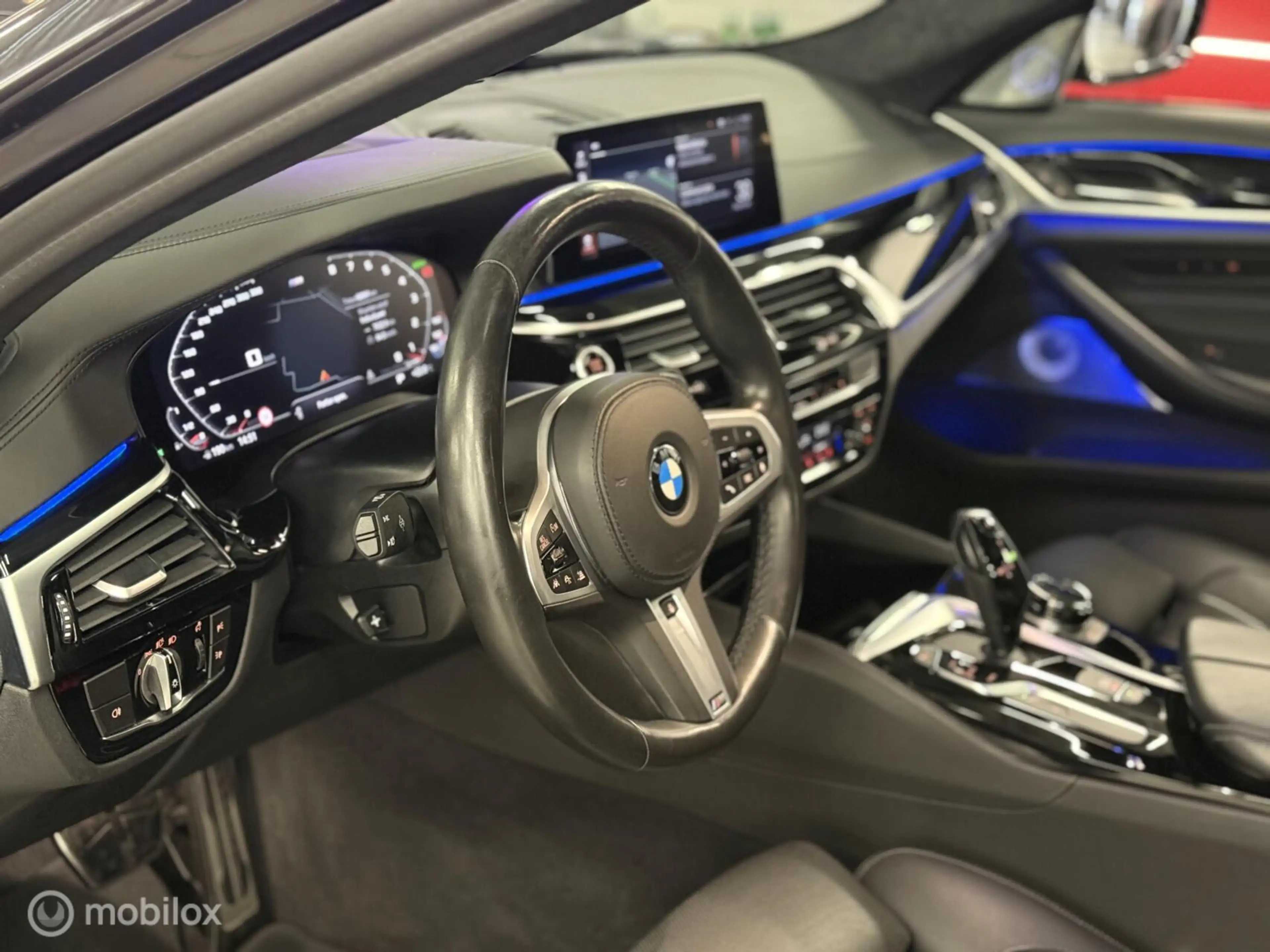 BMW M550 5-serie M550i xDrive High Executive B&W|360CAM|MEM — photo 11