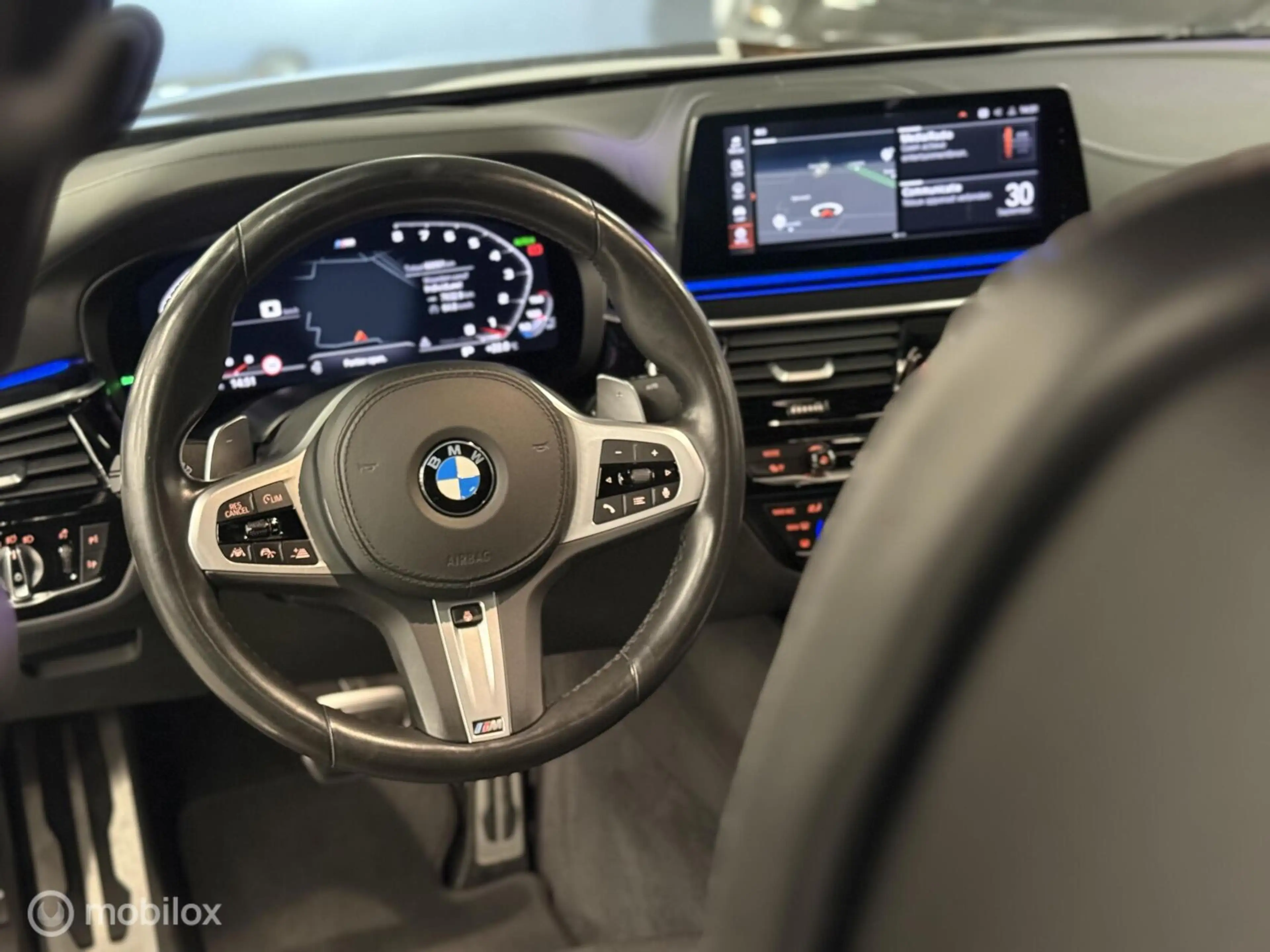 BMW M550 5-serie M550i xDrive High Executive B&W|360CAM|MEM — photo 10