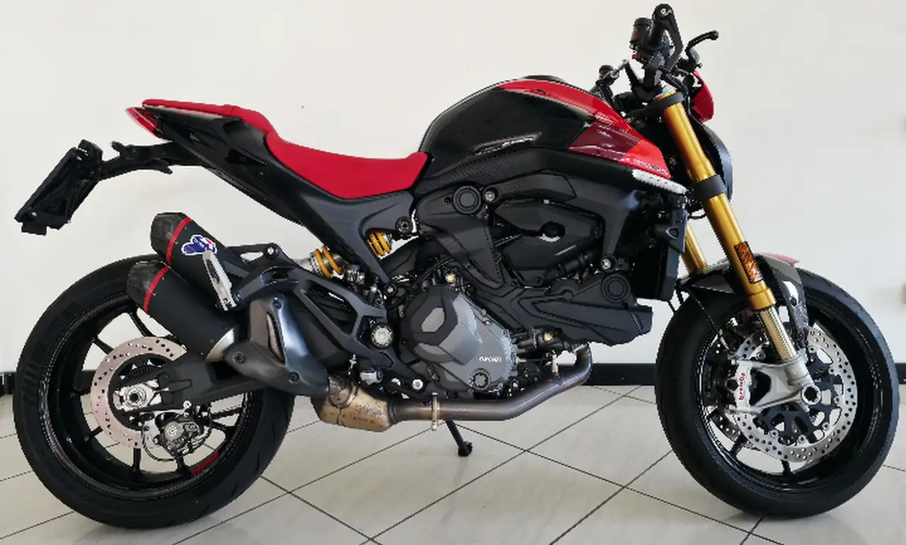 Ducati Monster 937