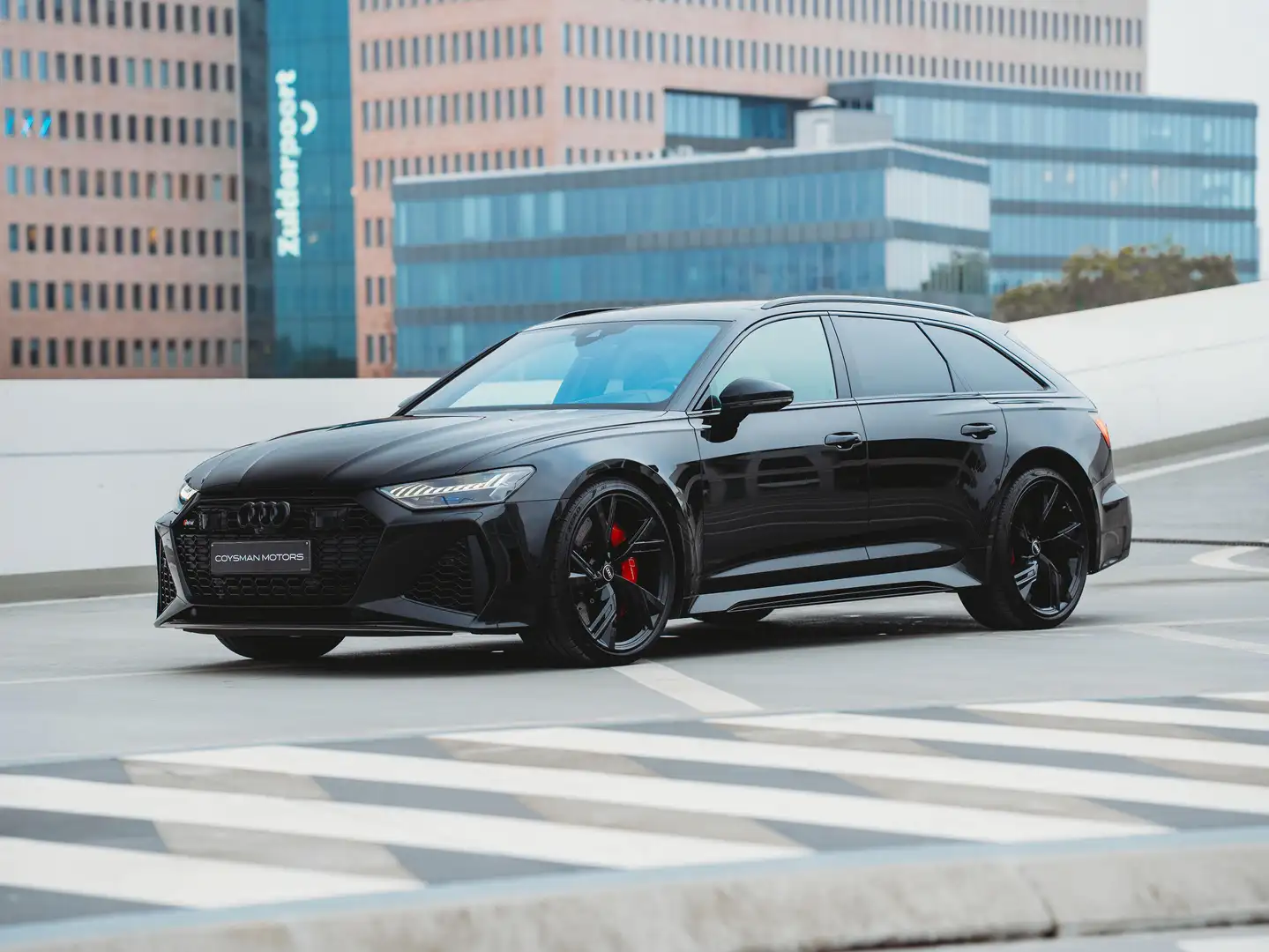 Audi RS6 Avant 4.0 TFSI/LICHTE VRACHT/B&O/Ceramic/ACC/Pano Zwart - 1