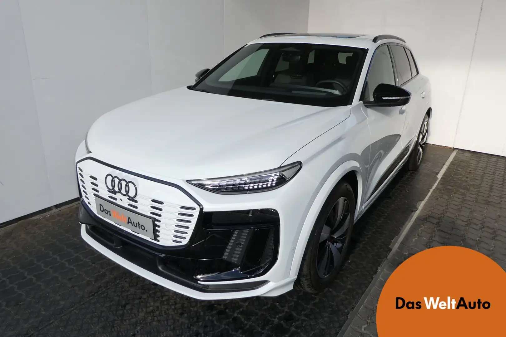 Audi Q6 e-tron quattro Weiß - 1