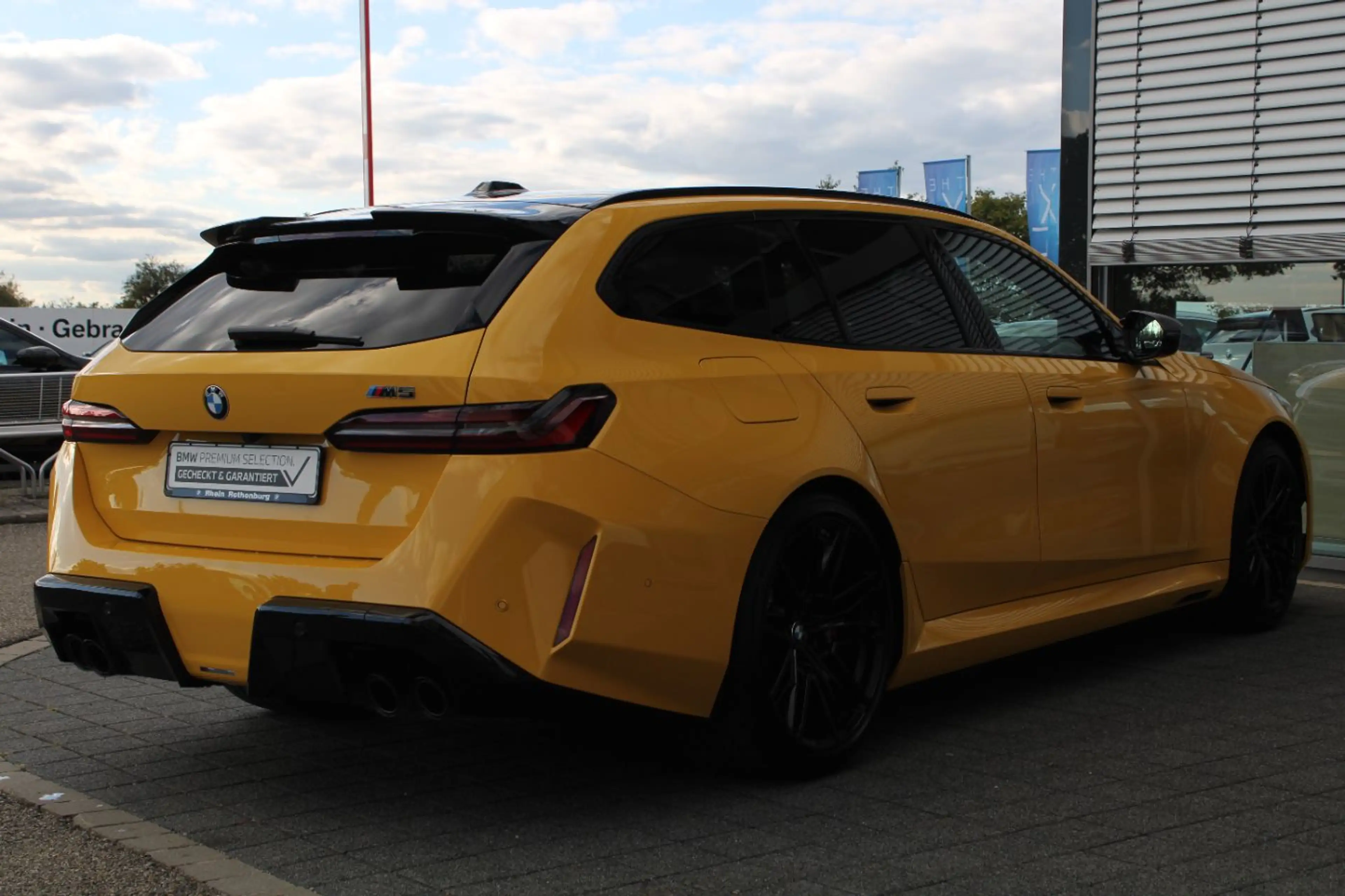 BMW M5 Touring NP 161050.- AHK ACC M Drive HeadUp — photo 5