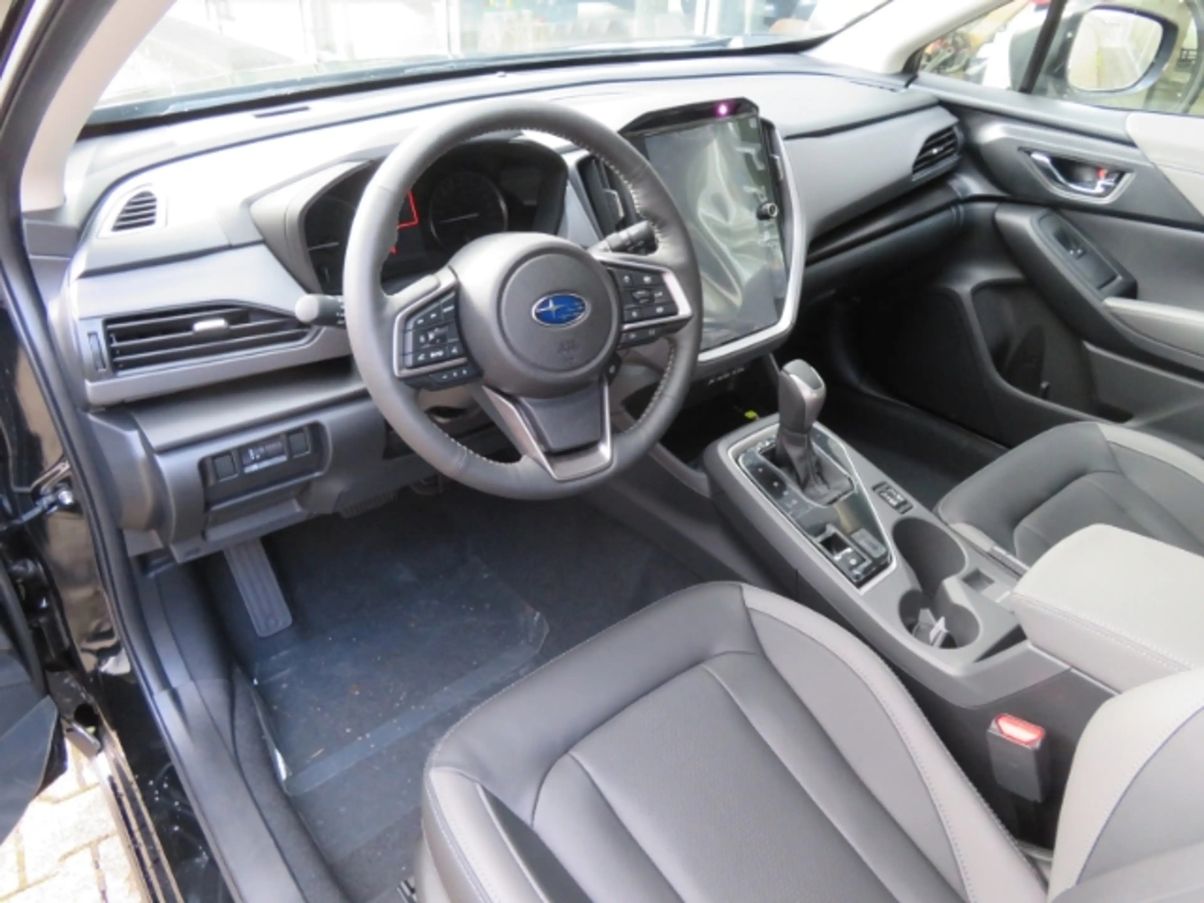 Subaru Crosstrek 2.0ie Lineartronic Platinum Leder Navi LED — photo 9