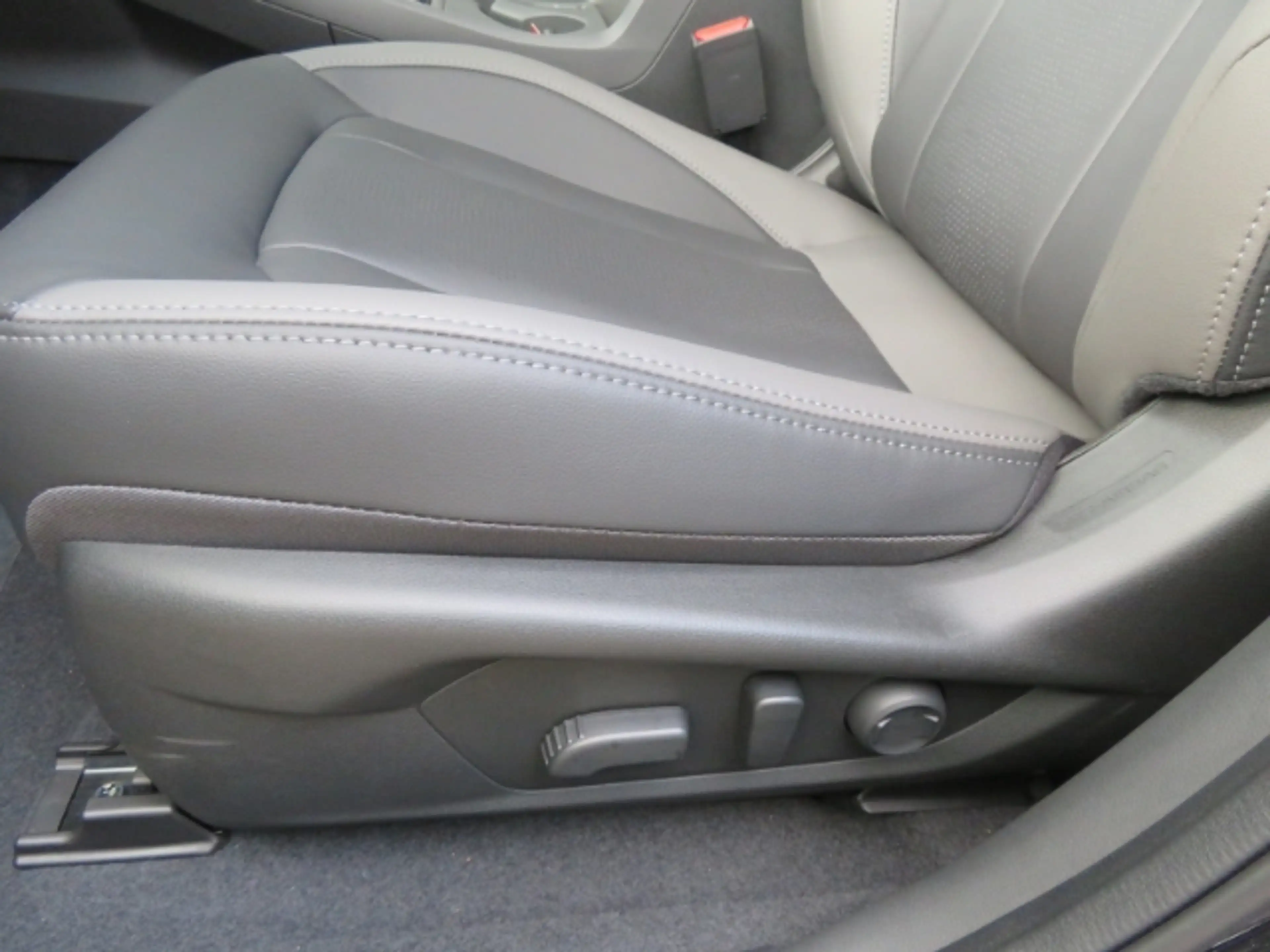 Subaru Crosstrek 2.0ie Lineartronic Platinum Leder Navi LED — photo 11