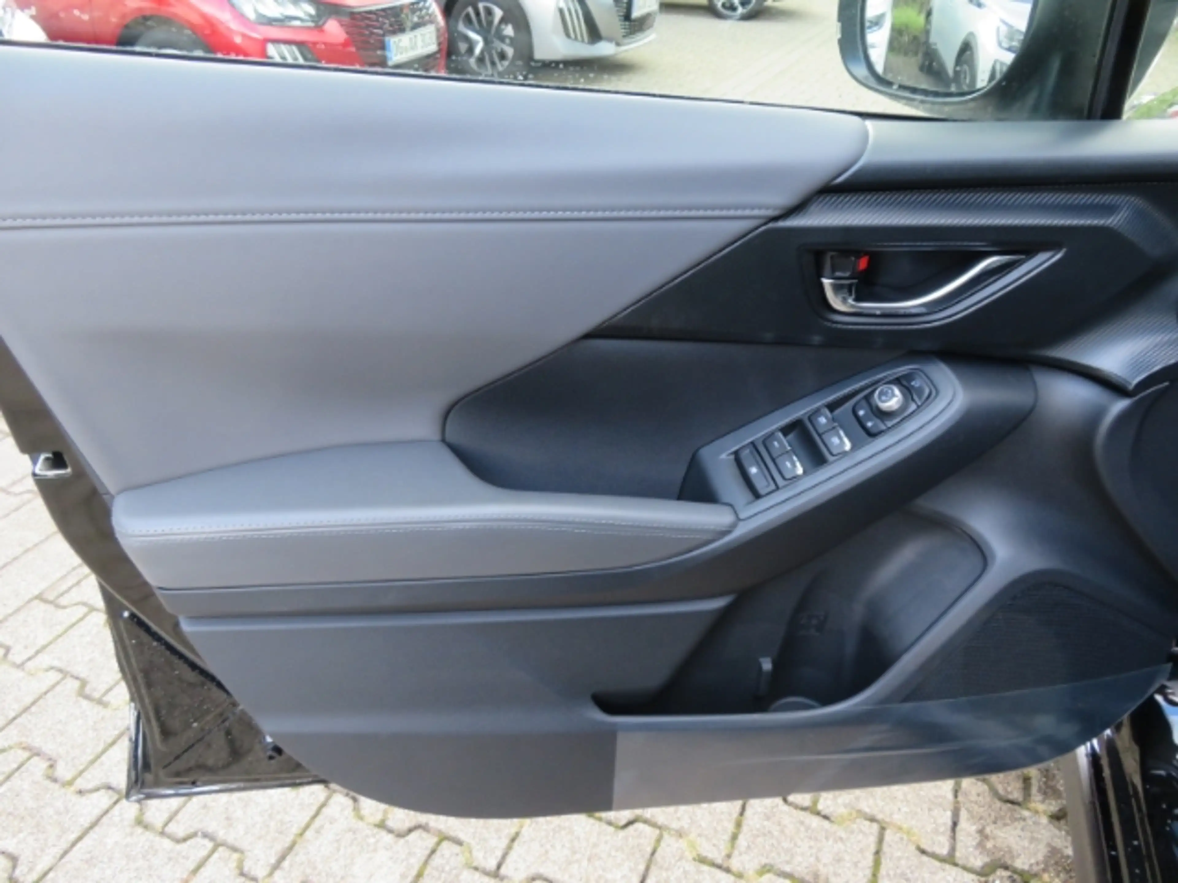Subaru Crosstrek 2.0ie Lineartronic Platinum Leder Navi LED — photo 12