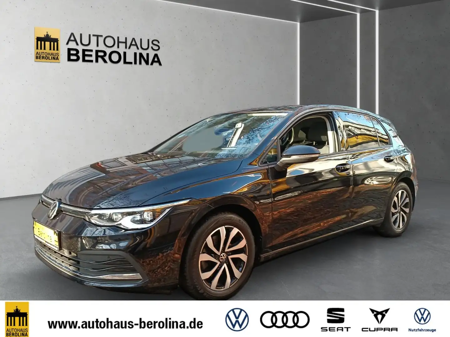 Volkswagen Golf VIII 2.0 TDI Active DSG *PANO*IQ-MATRIX* Schwarz - 2