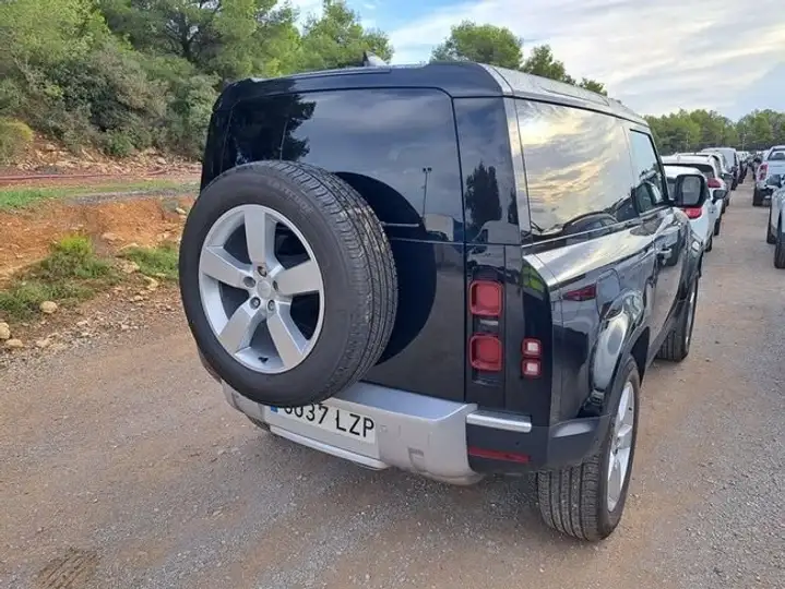 Land Rover Defender 2022, foto 4
