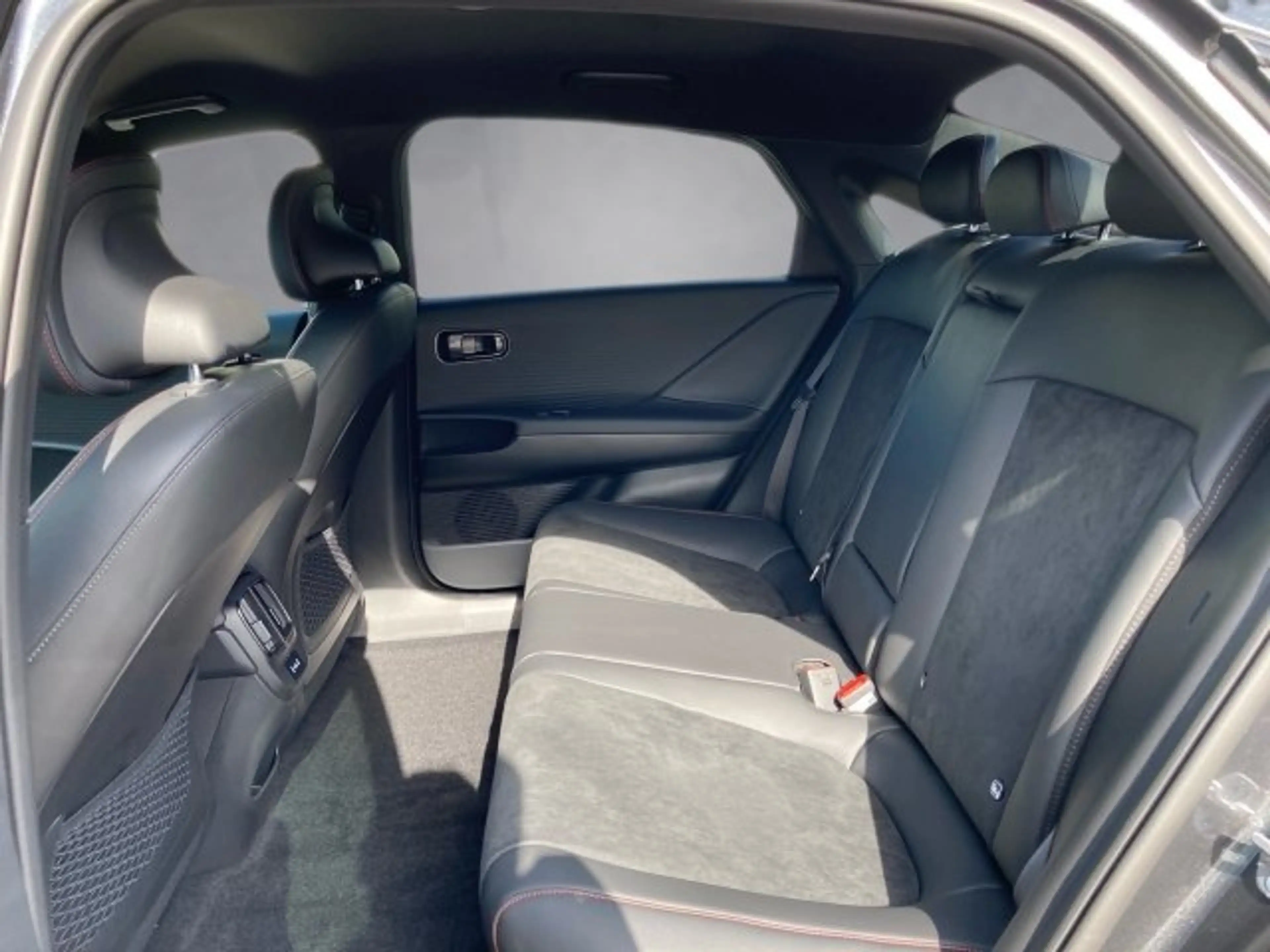 Hyundai IONIQ 5 IONIQ 6 N Line 84 kWh 4WD — photo 12