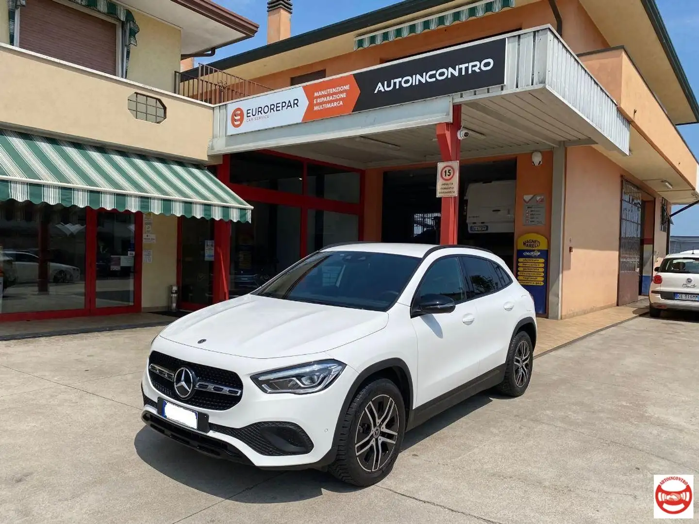 Mercedes-Benz GLA 200 200 d Sport Plus auto Bianco - 1