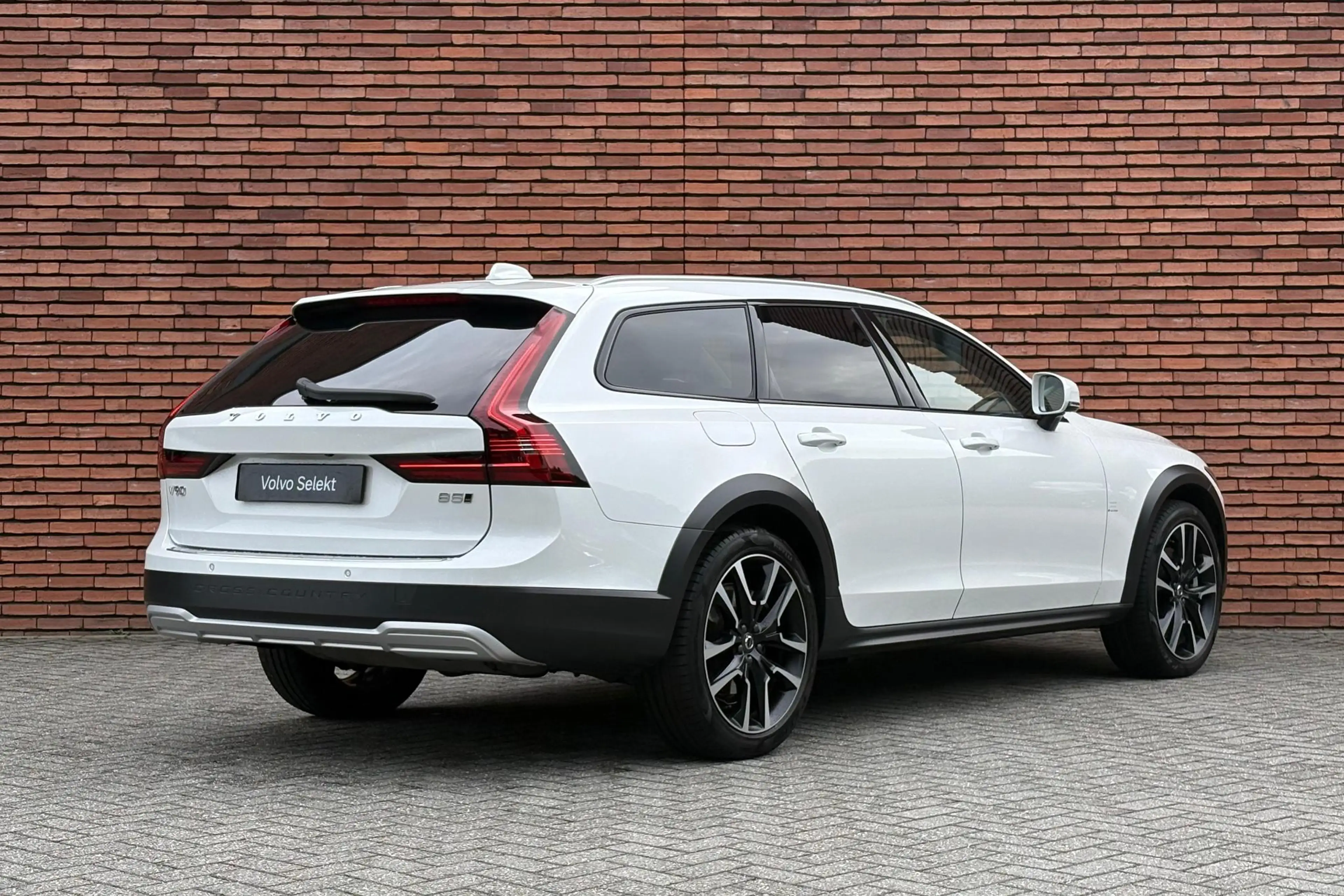 Volvo V90 Cross Country B5 AWD Automaat Plus | Panoramadak | Harman Kardon — photo 2