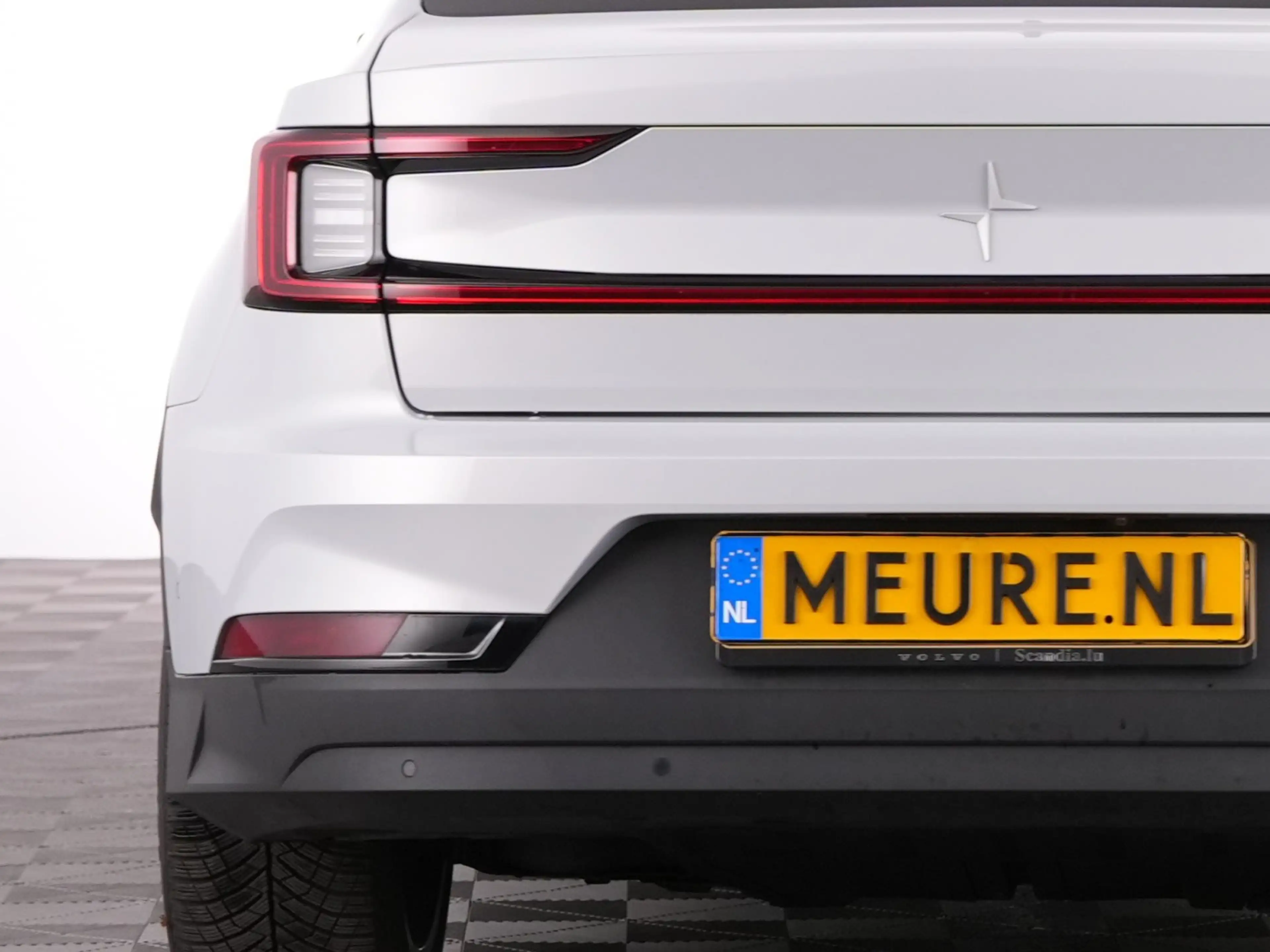 Polestar 2 Long Range Singe Motor 82 kWh *SOH 97.7%* PANORAMA — photo 22