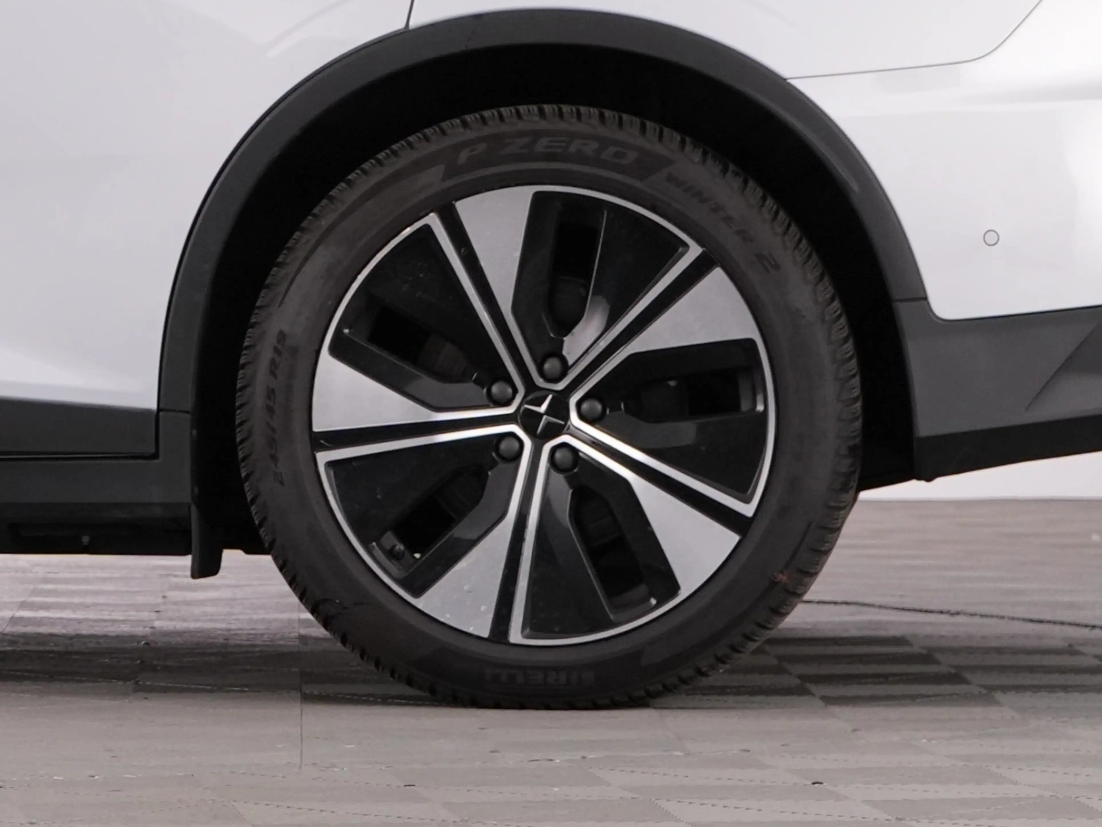 Polestar 2 Long Range Singe Motor 82 kWh *SOH 97.7%* PANORAMA — photo 38