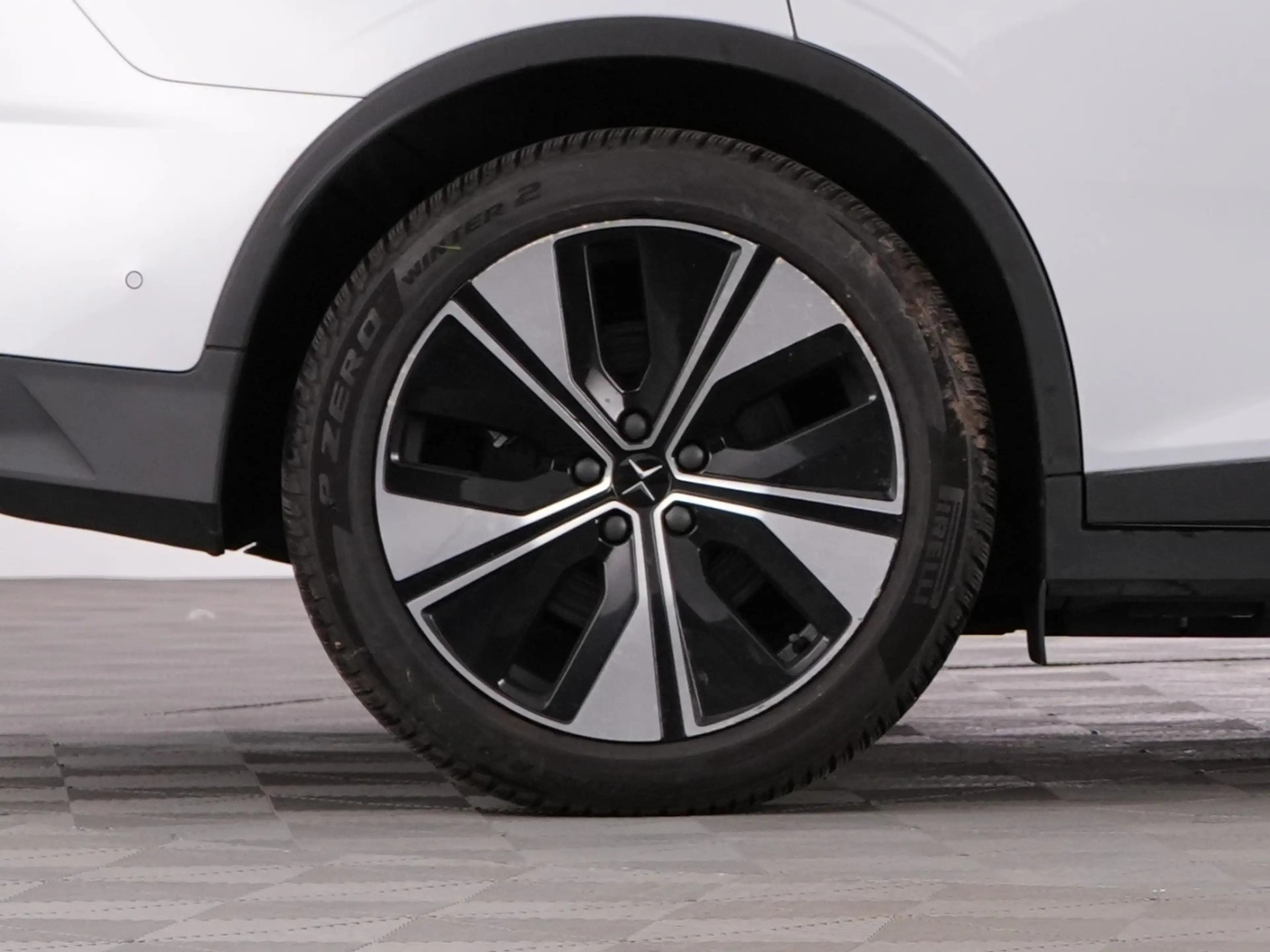 Polestar 2 Long Range Singe Motor 82 kWh *SOH 97.7%* PANORAMA — photo 39