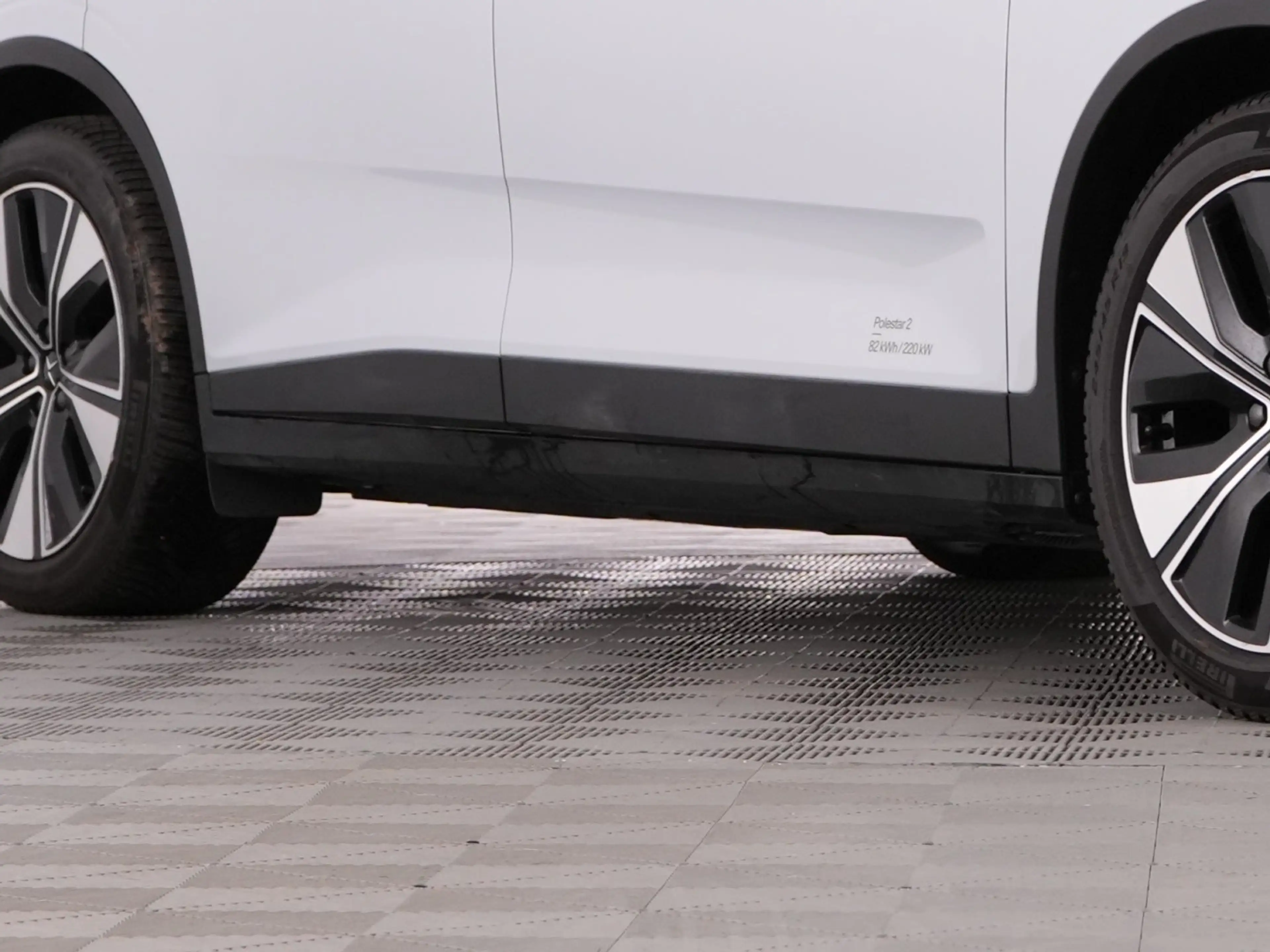 Polestar 2 Long Range Singe Motor 82 kWh *SOH 97.7%* PANORAMA — photo 41