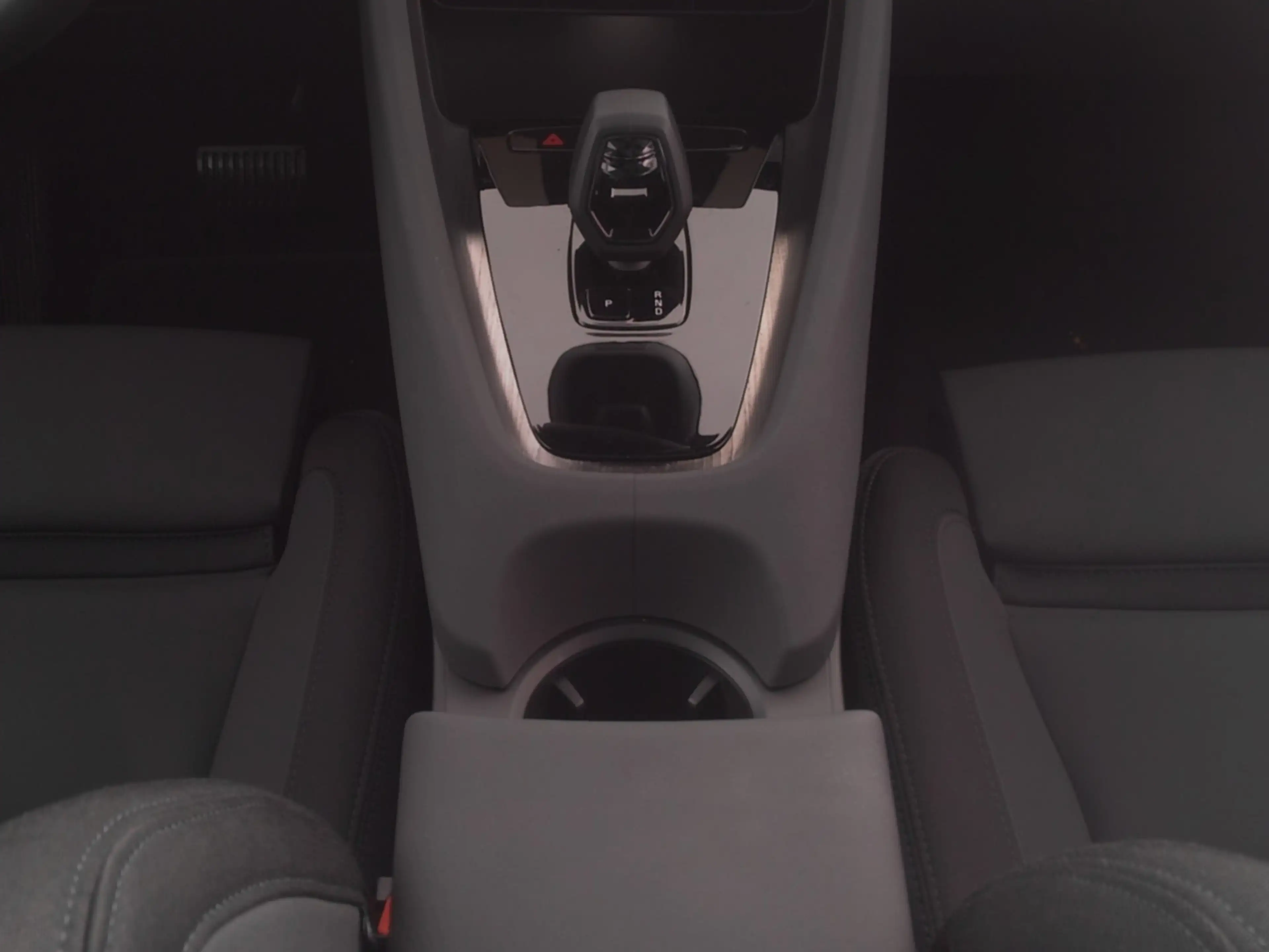 Polestar 2 Long Range Singe Motor 82 kWh *SOH 97.7%* PANORAMA — photo 6