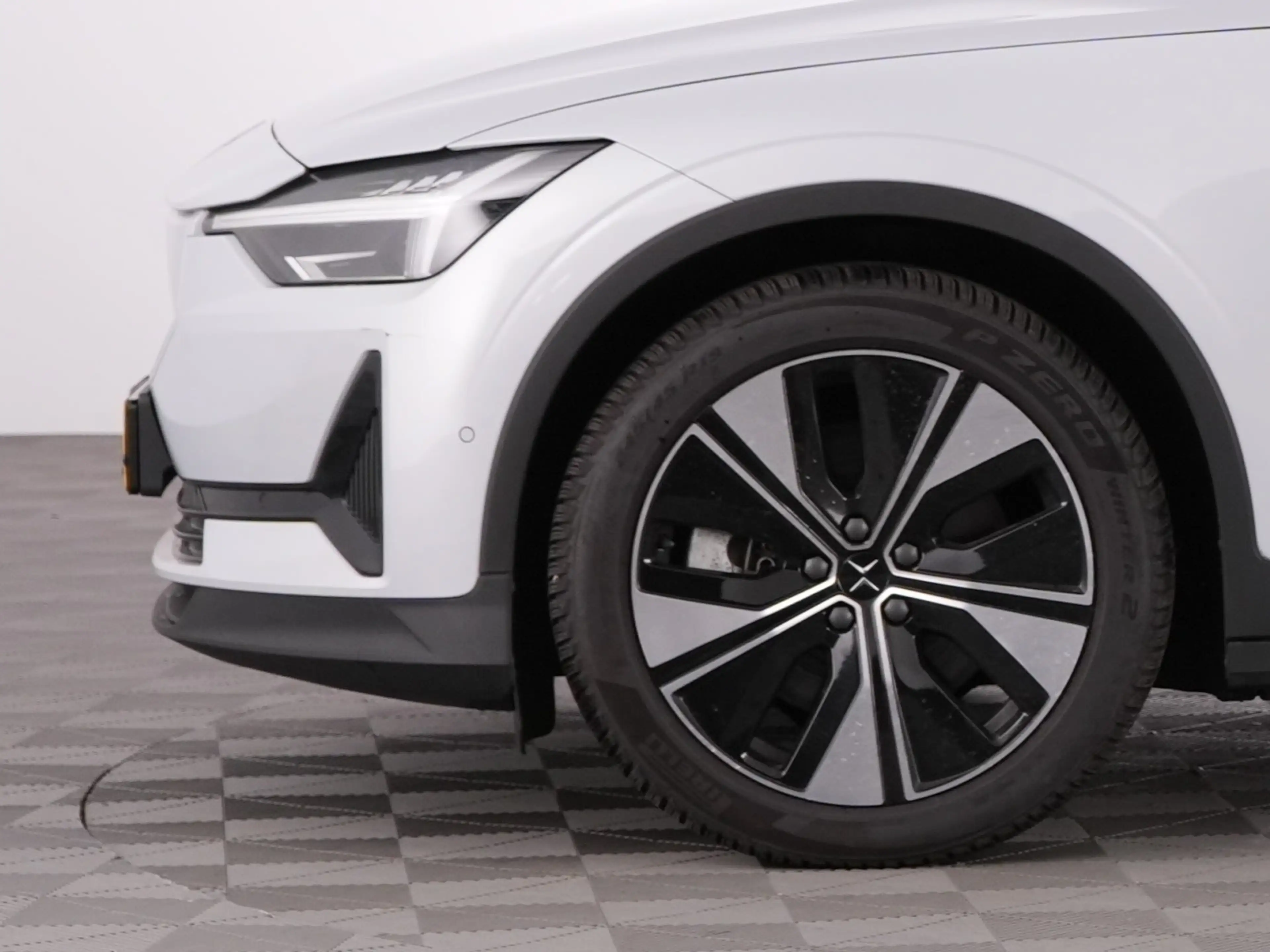 Polestar 2 Long Range Singe Motor 82 kWh *SOH 97.7%* PANORAMA — photo 10