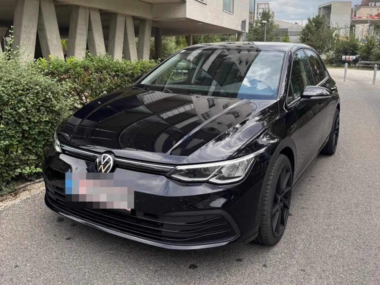 Volkswagen Golf Life Schwarz - 1