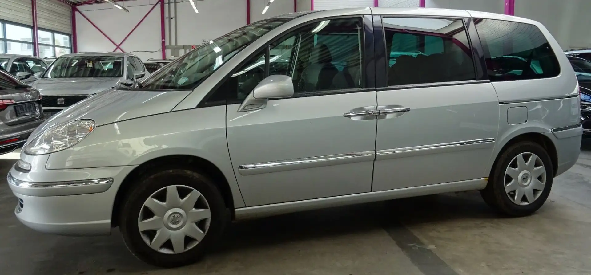 Peugeot 807 Family*7 SITZER* Grau - 2