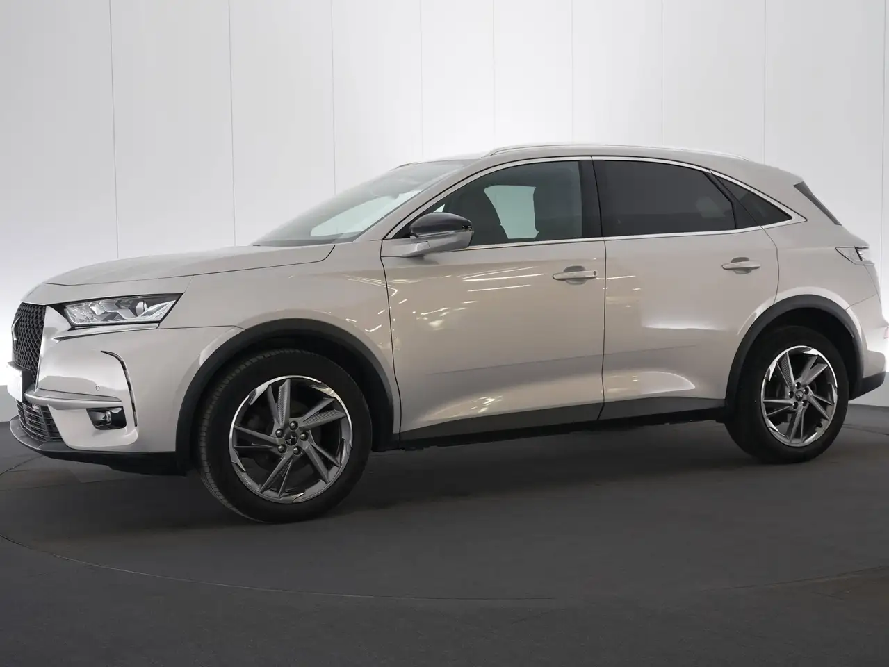 DS Automobiles DS 7 Crossback 2021 — фото 12