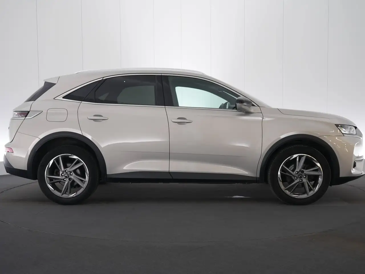 DS Automobiles DS 7 Crossback 2021