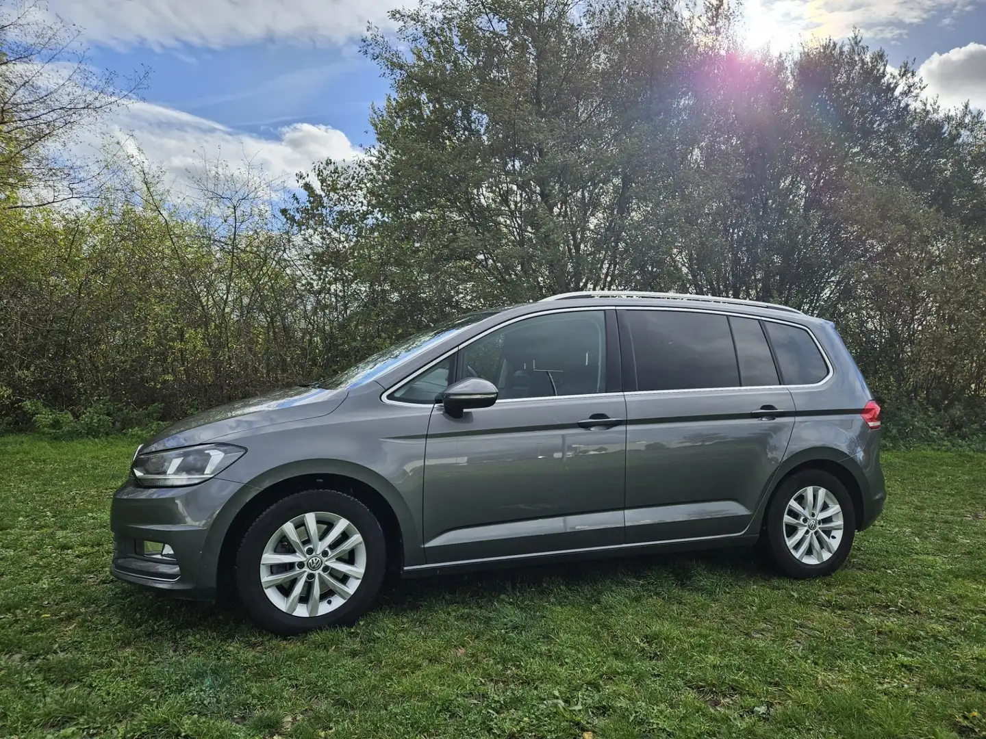 Volkswagen Touran 1.2 TSI (BlueMotion Technology) Highline Gris - 2