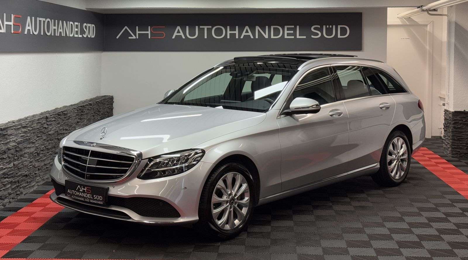 Second hand Mercedes Benz C-Class 