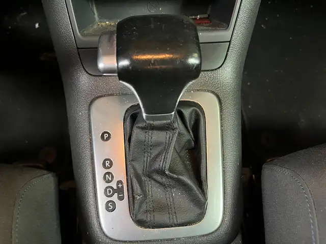 Volkswagen Golf Plus view 17