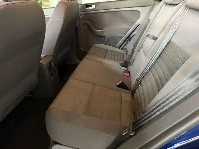 Volkswagen Golf Plus view 13