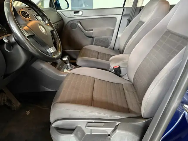 Volkswagen Golf Plus view 12