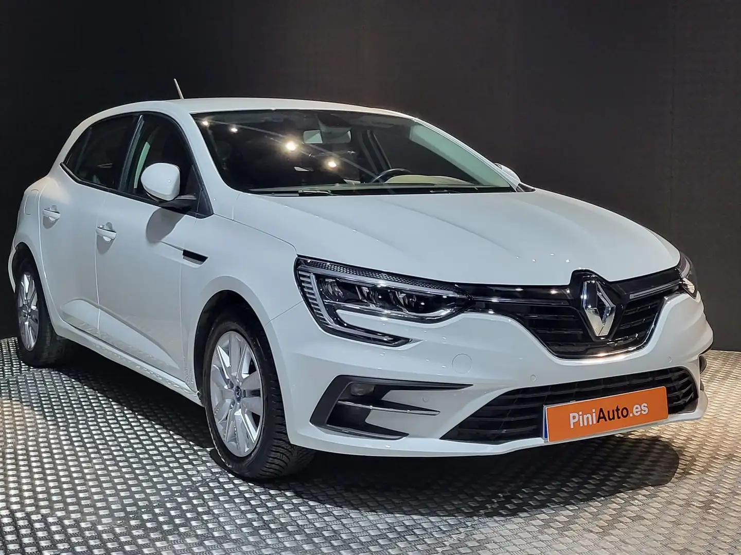 Renault Megane E-TECH Híbrido Ench. 117kW(160CV) Intens Білий - 2