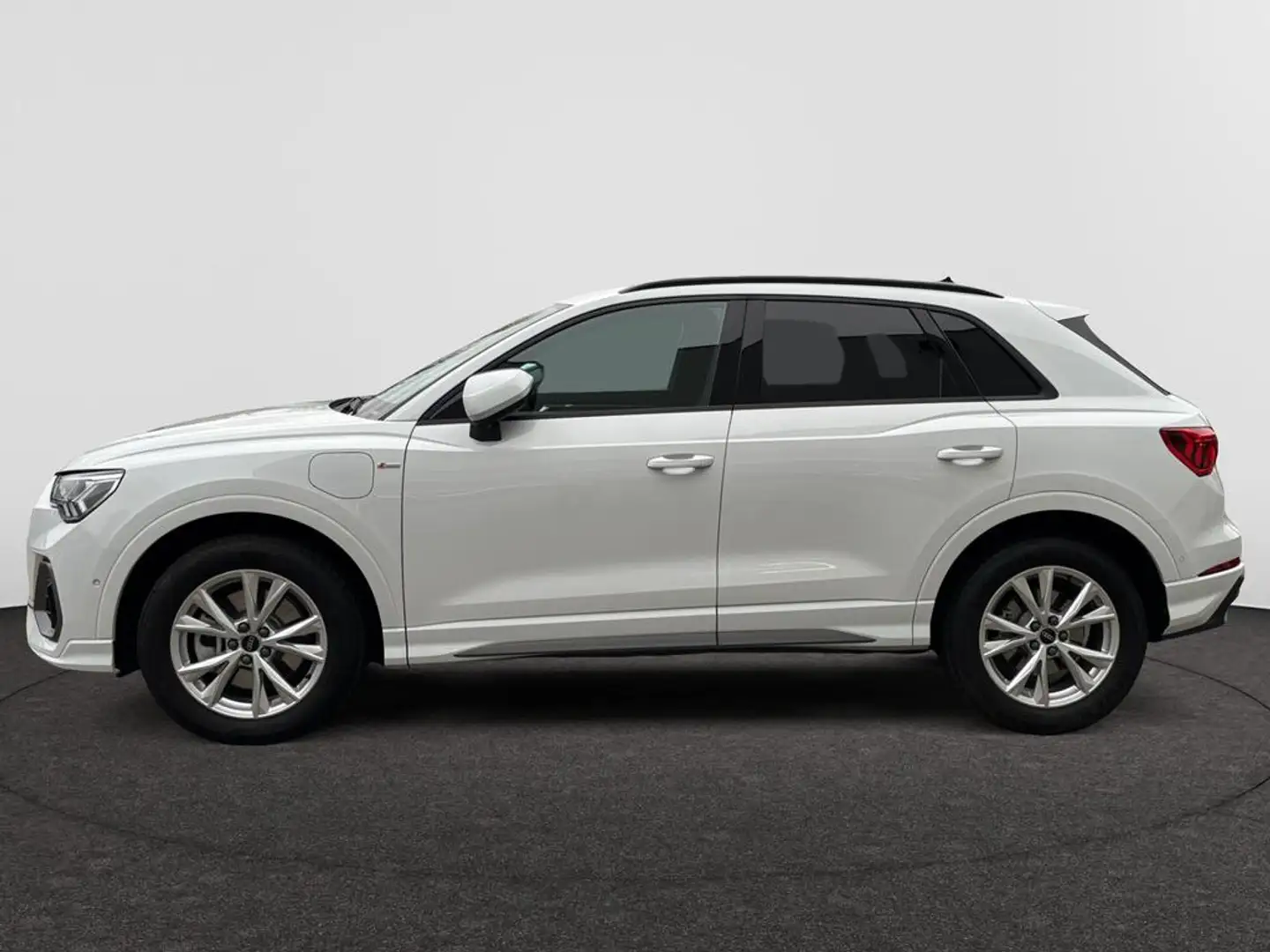 Audi Q3 PHEV S-Line 45 TFSI-e 245 PK S-tronic / ACC / Camera 360° / Apple Carplay Weiß - 2