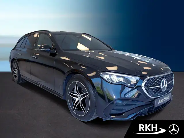 Mercedes-Benz E-Class view 2
