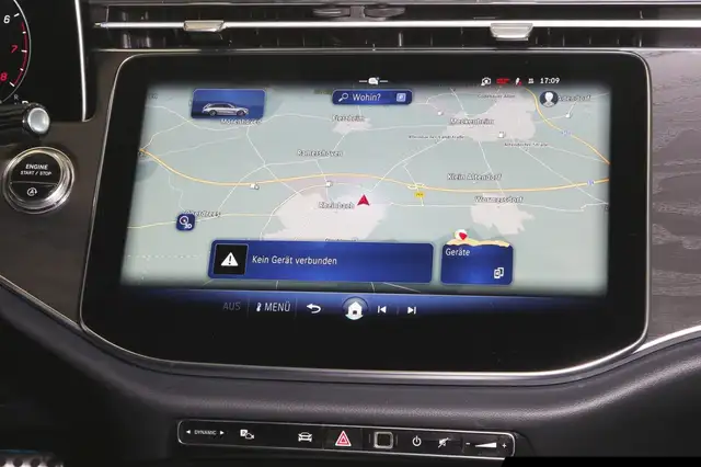 Mercedes-Benz E-Class view 11