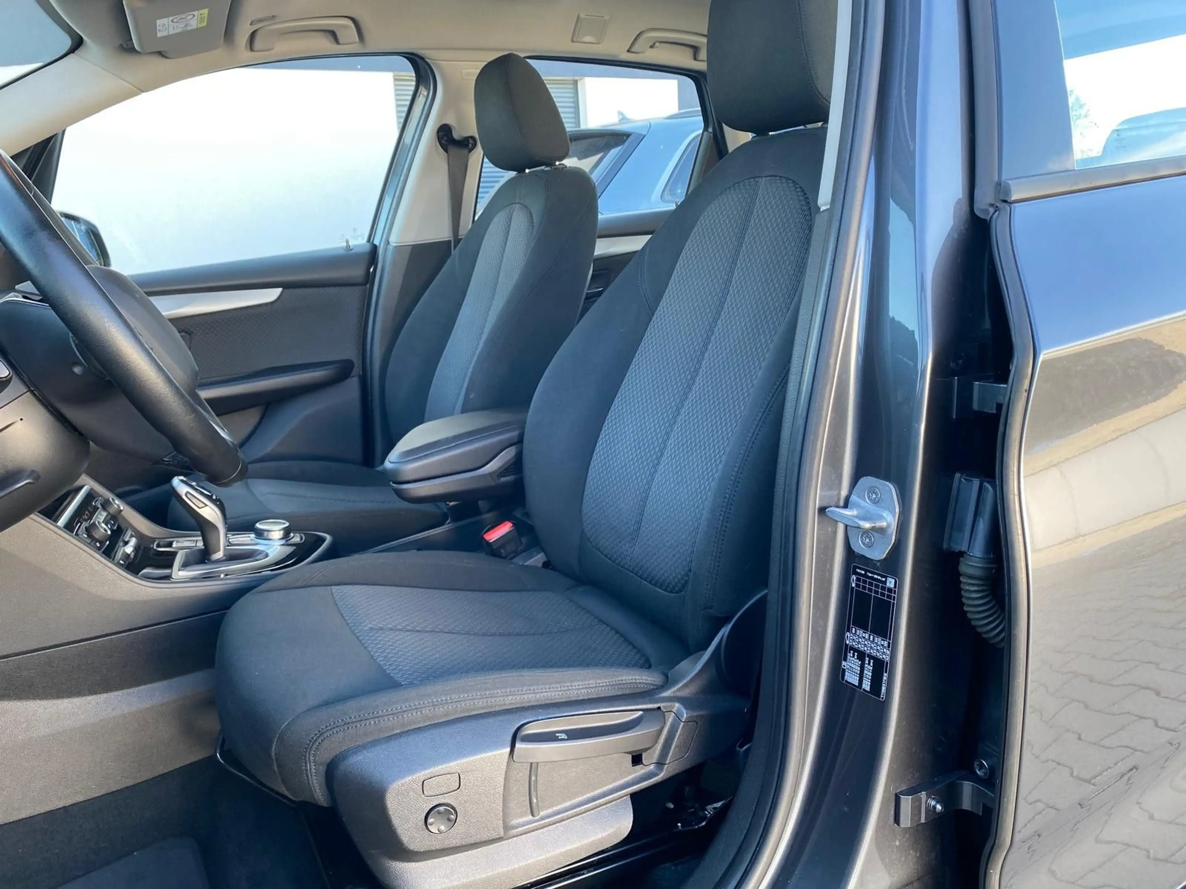 BMW 216 Navi/Tempomat/Business-Paket — photo 2