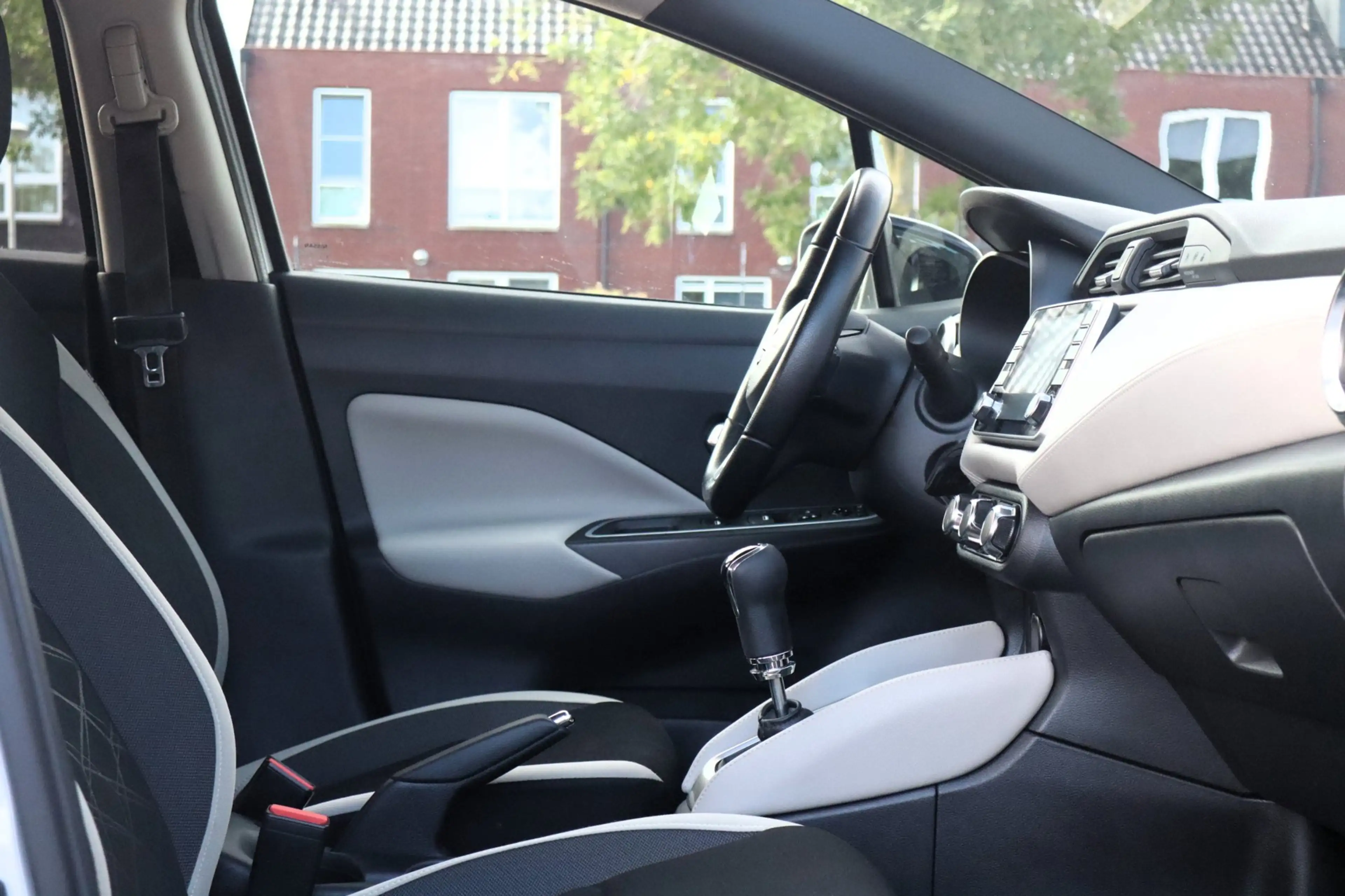Nissan Micra 1.0 IG-T N-Design — photo 20