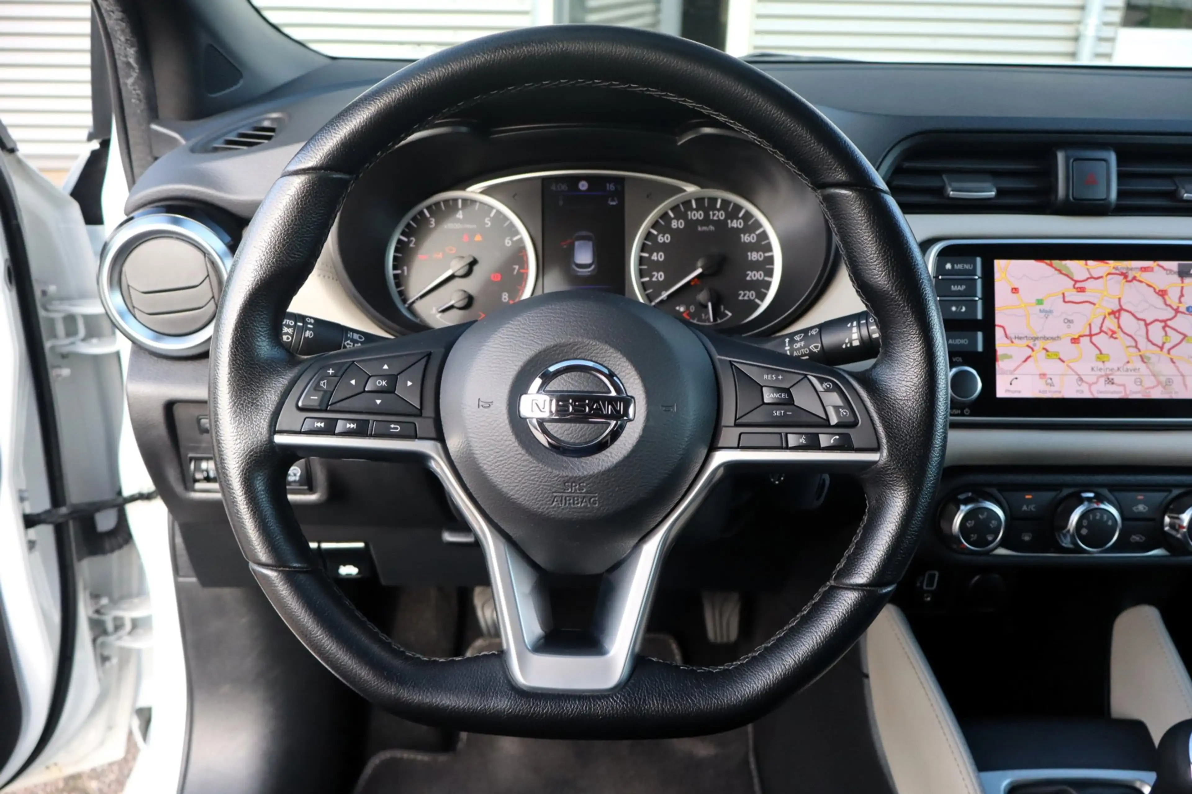 Nissan Micra 1.0 IG-T N-Design — photo 16