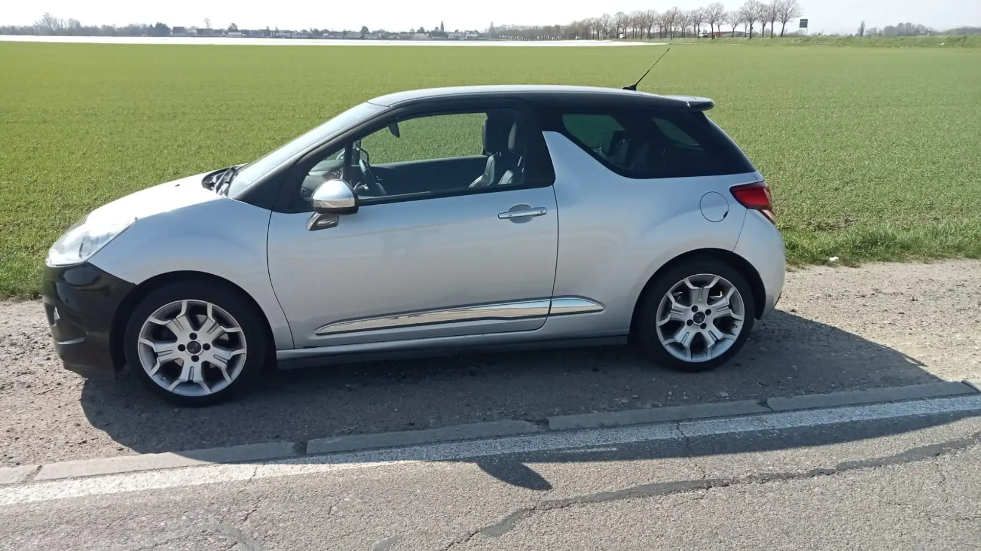 Citroen DS3 THP 155 Silber - 1