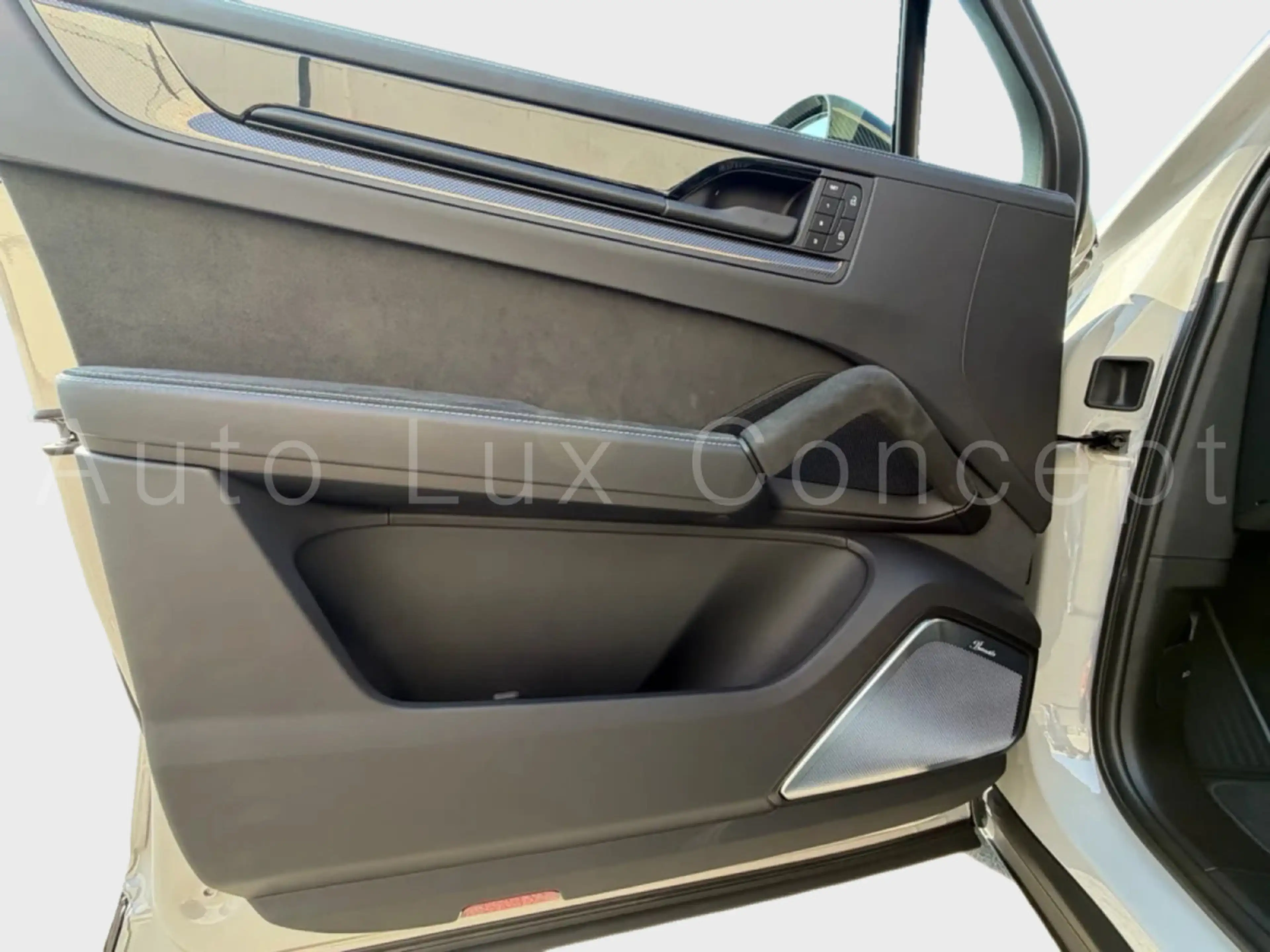 Porsche Cayenne Turbo E-Hybrid Coupé mit GT-Paket — photo 15